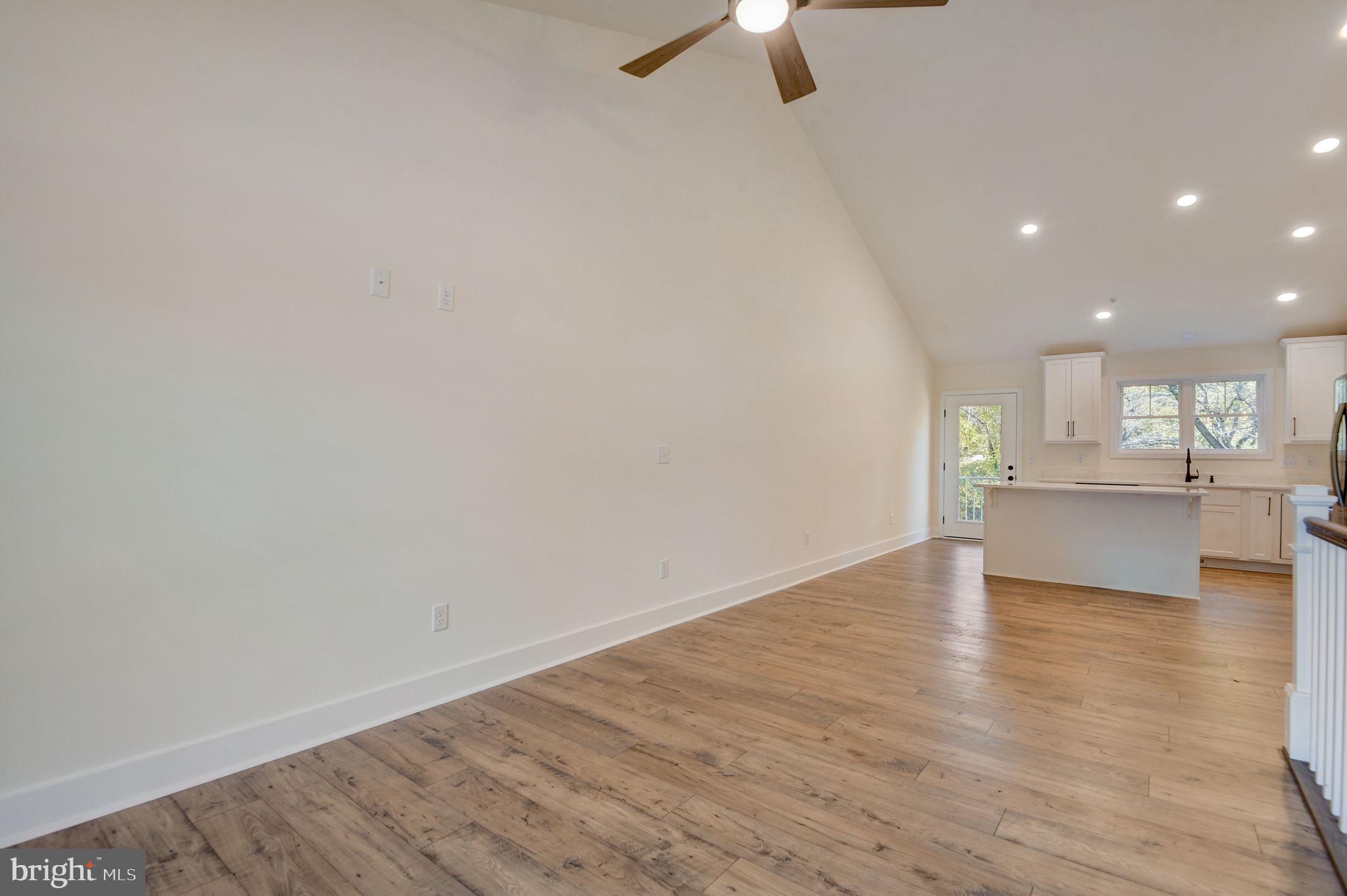 JACOBSVILLE - Residential