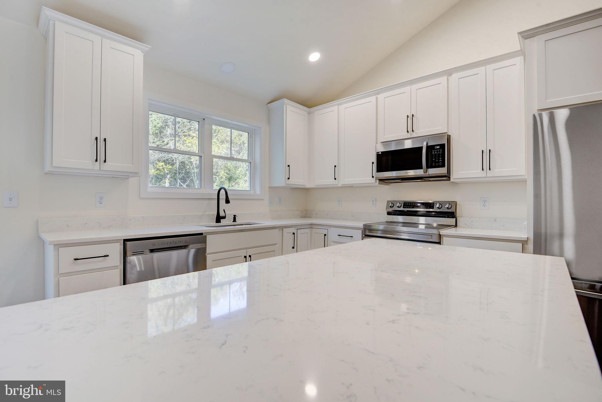 JACOBSVILLE - Residential