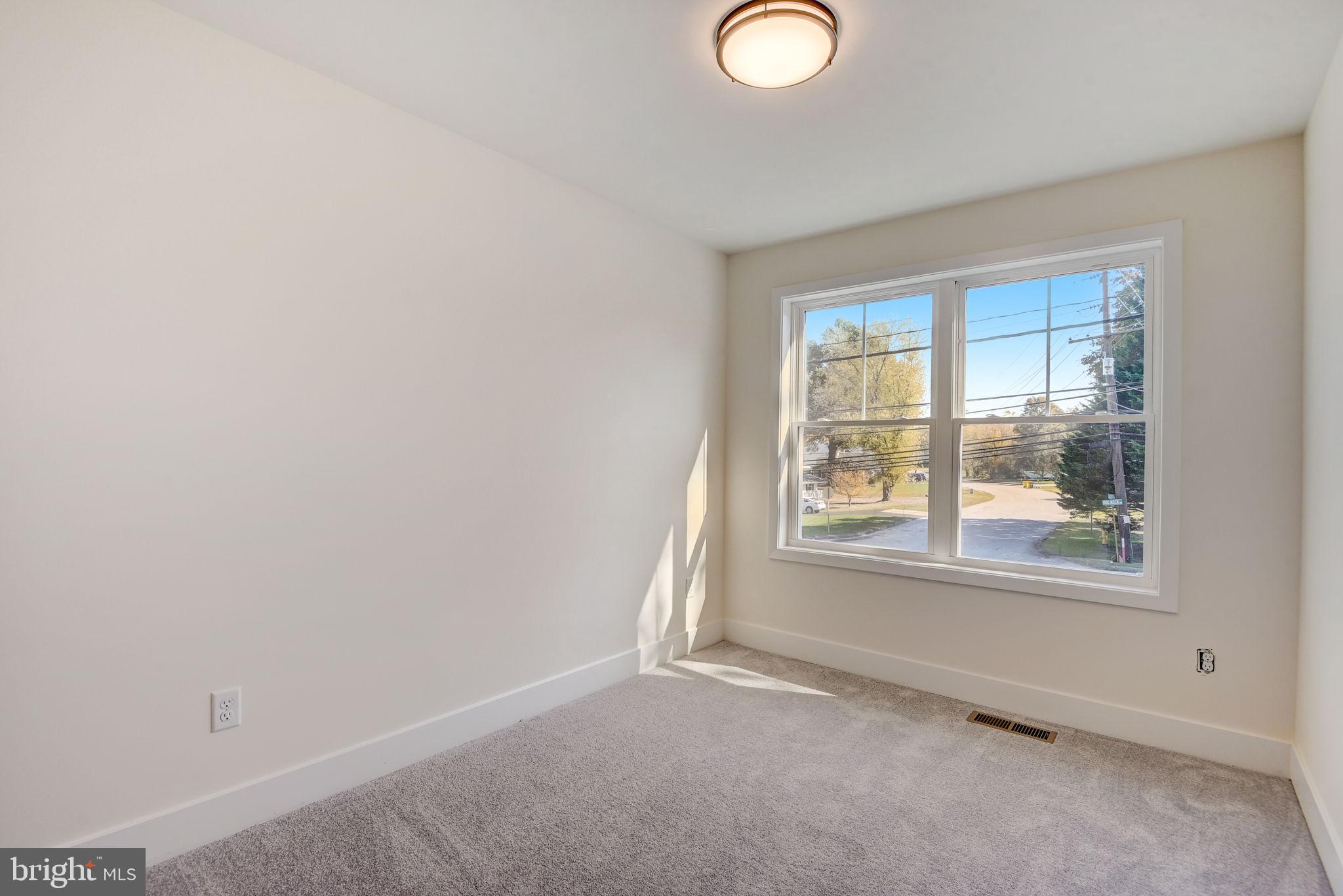 JACOBSVILLE - Residential