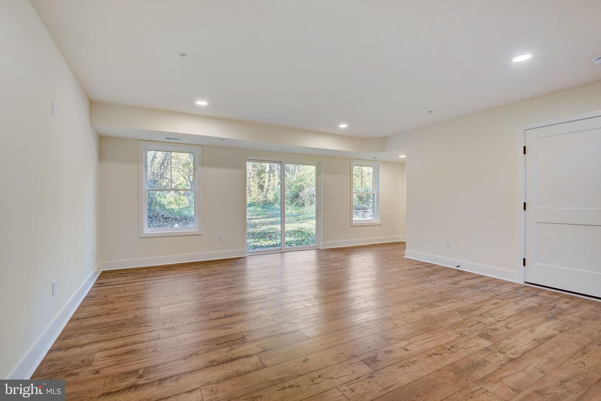 JACOBSVILLE - Residential