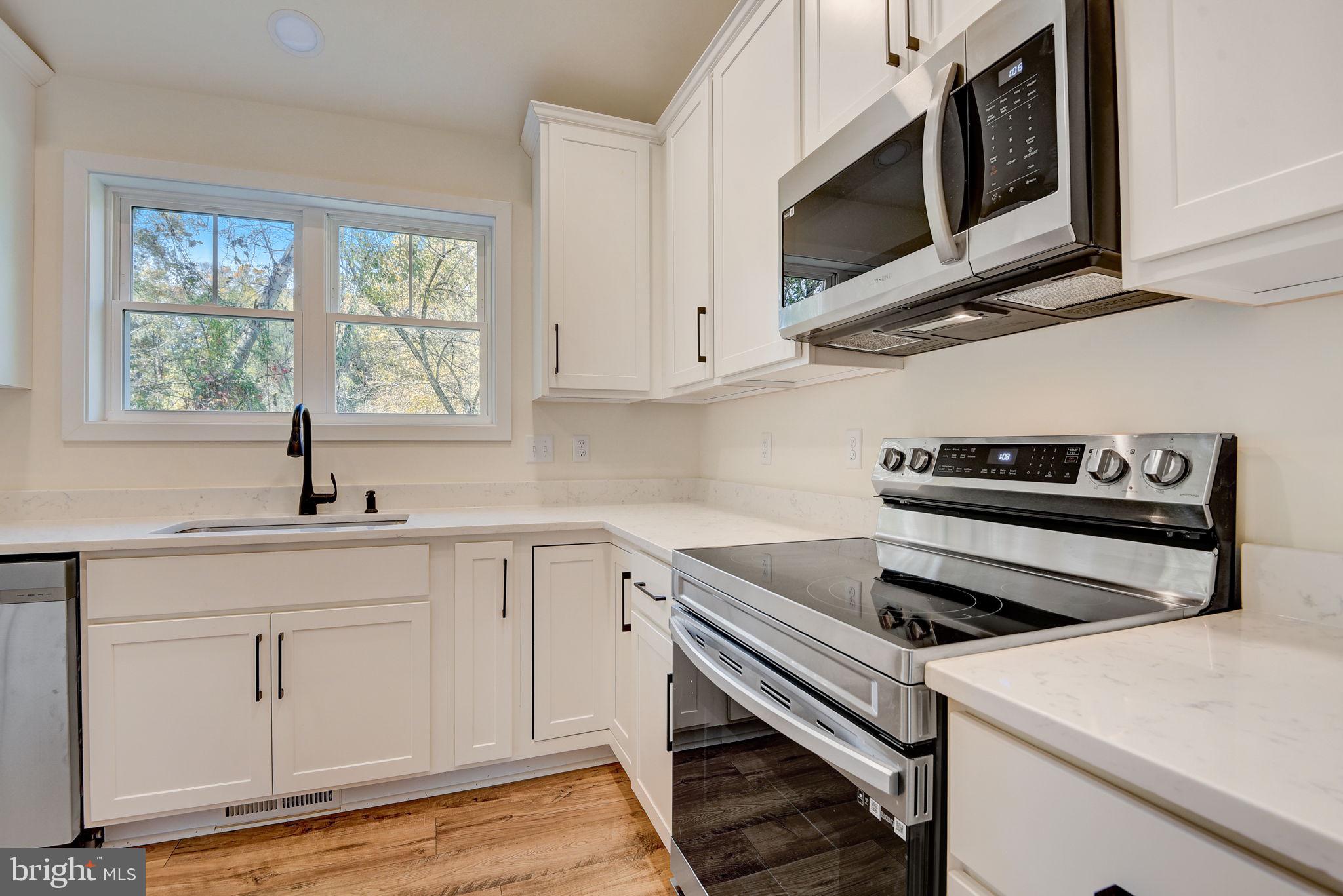 JACOBSVILLE - Residential