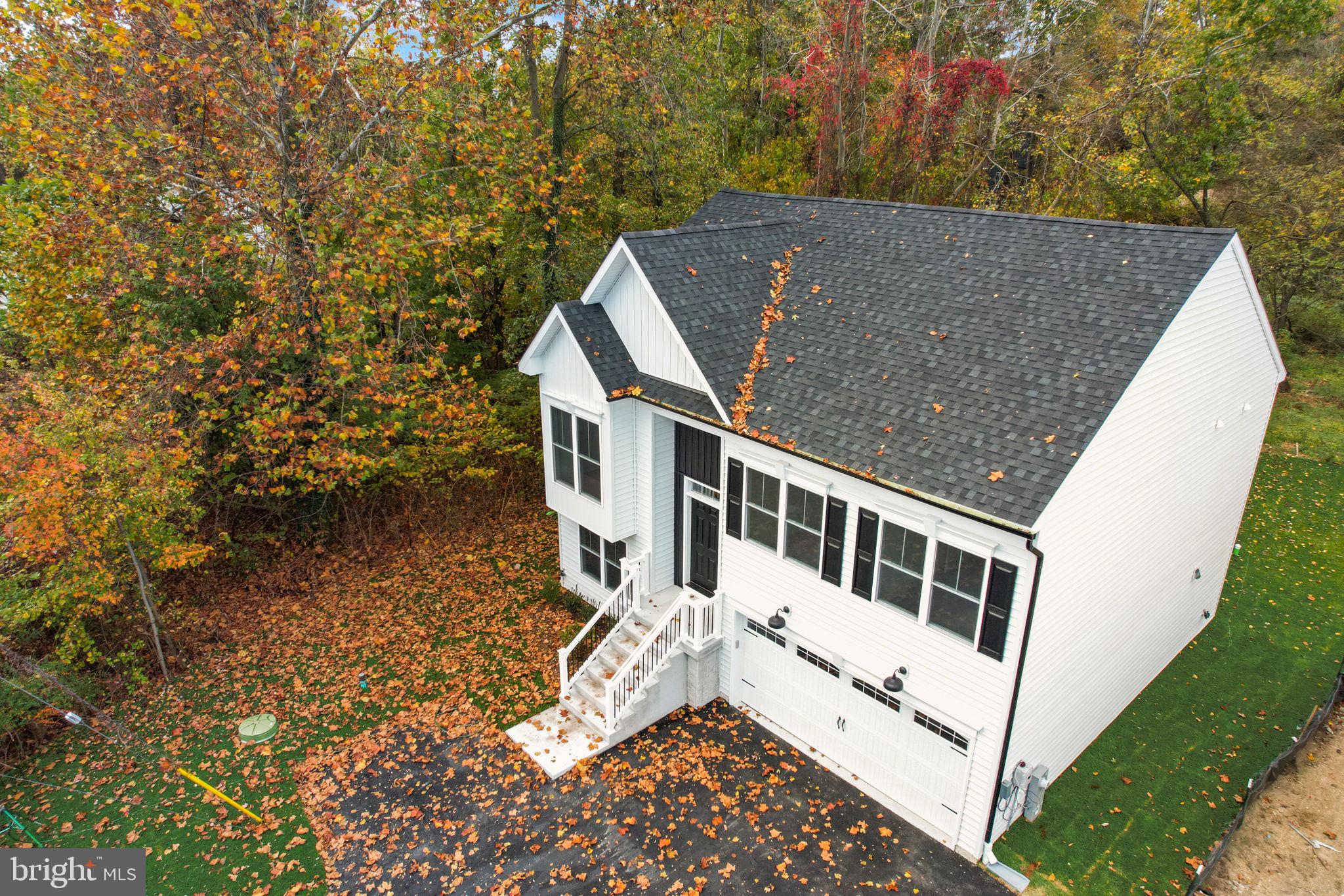 JACOBSVILLE - Residential