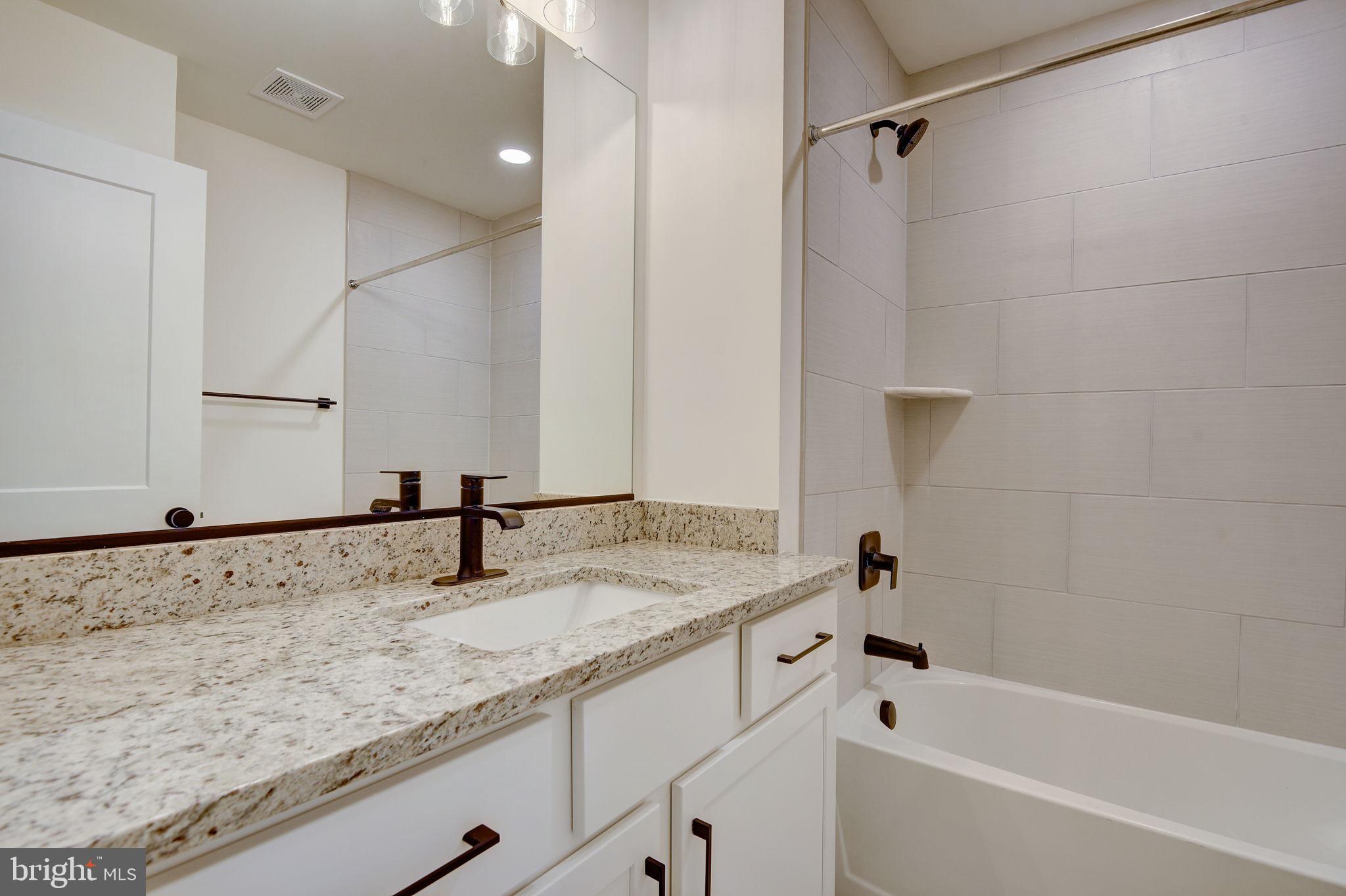 JACOBSVILLE - Residential