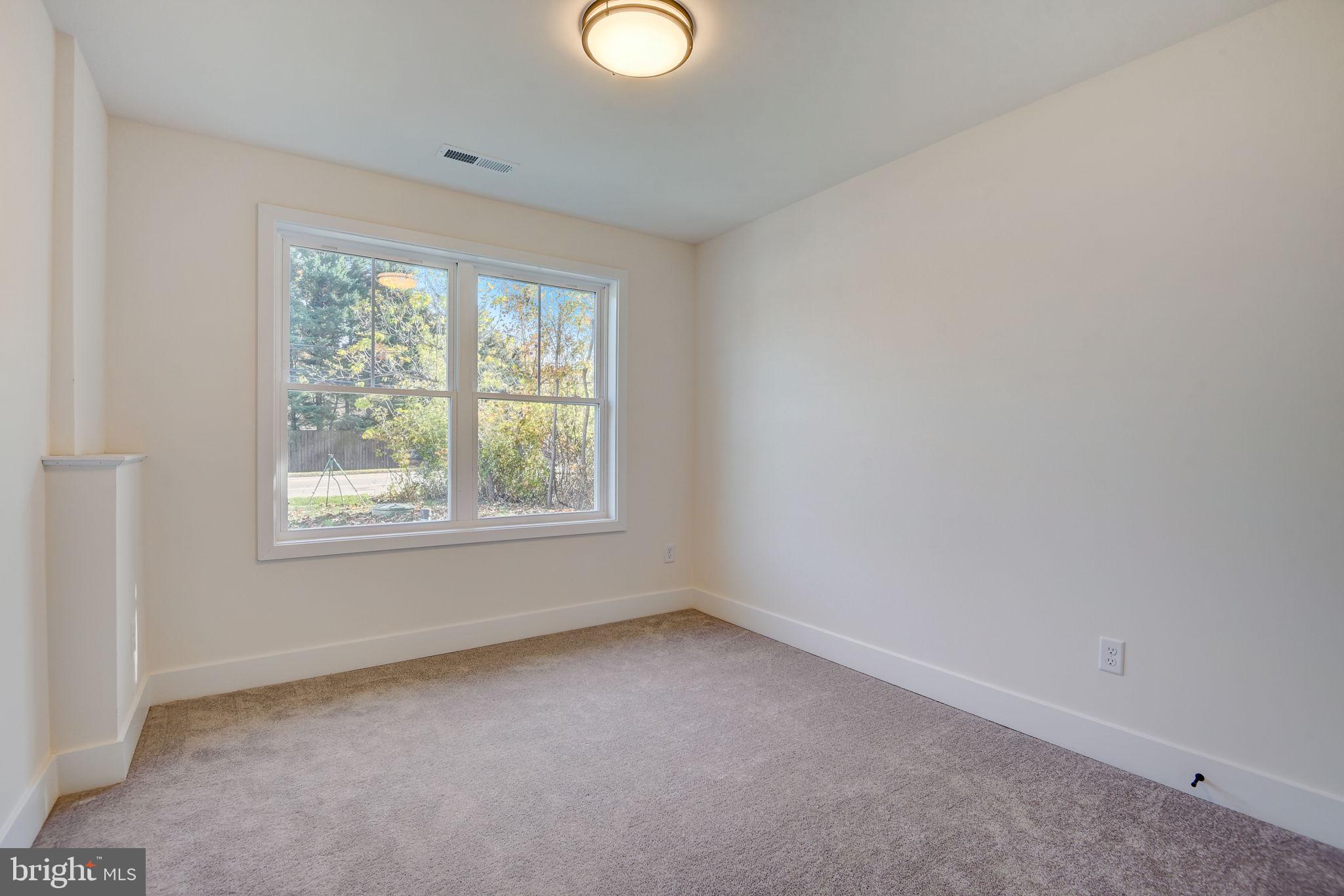 JACOBSVILLE - Residential