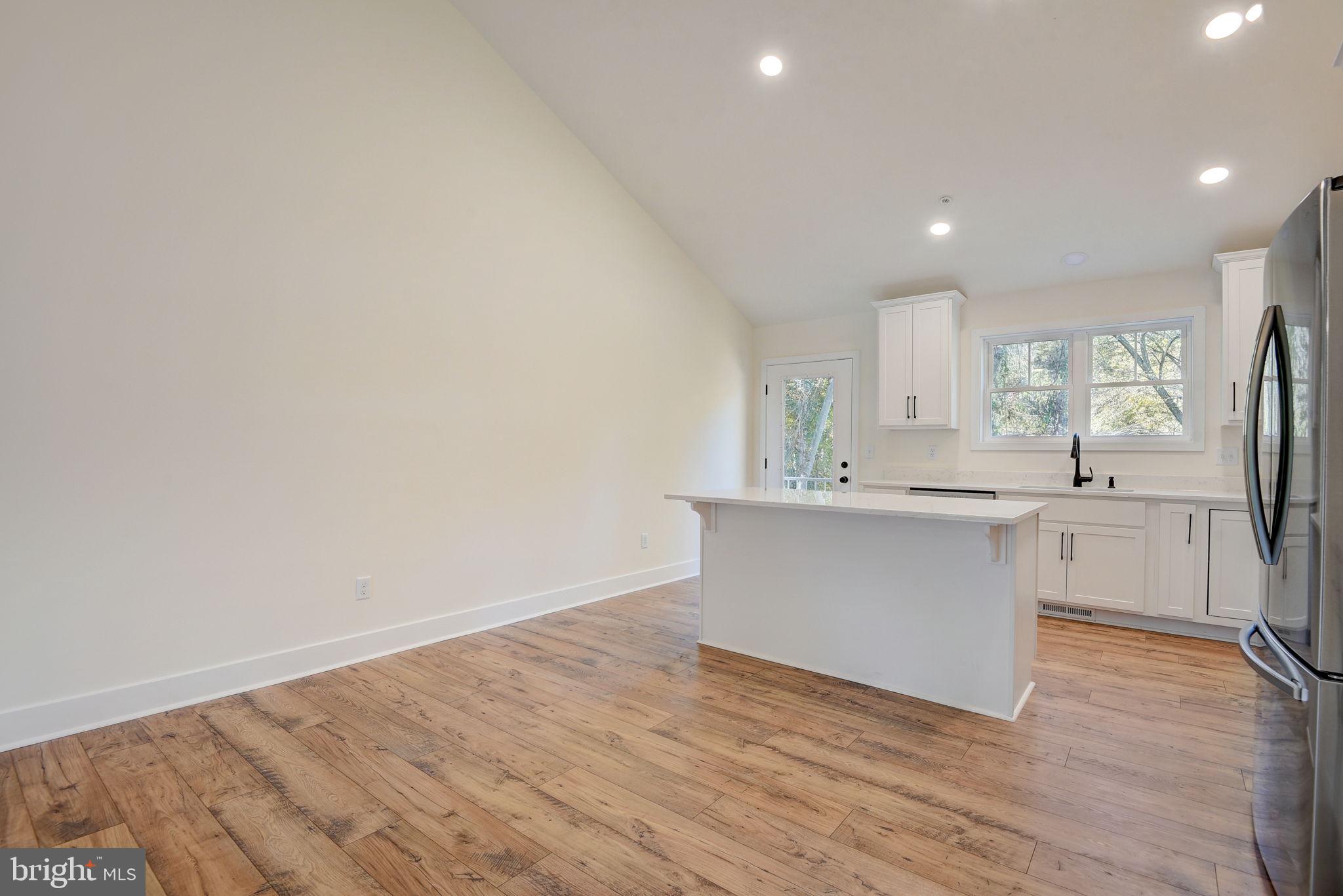 JACOBSVILLE - Residential