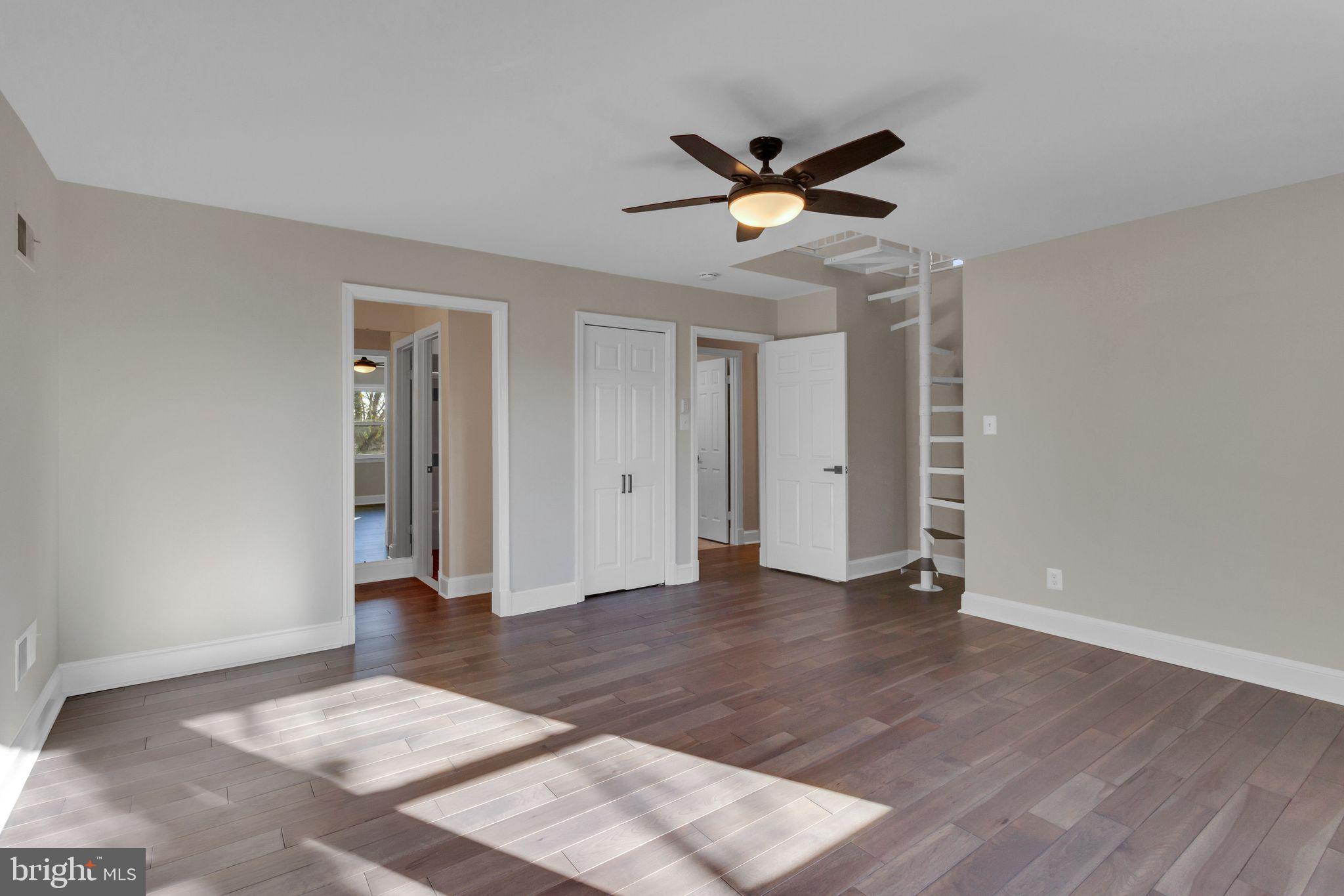 HIGHVIEW PARK - Residential