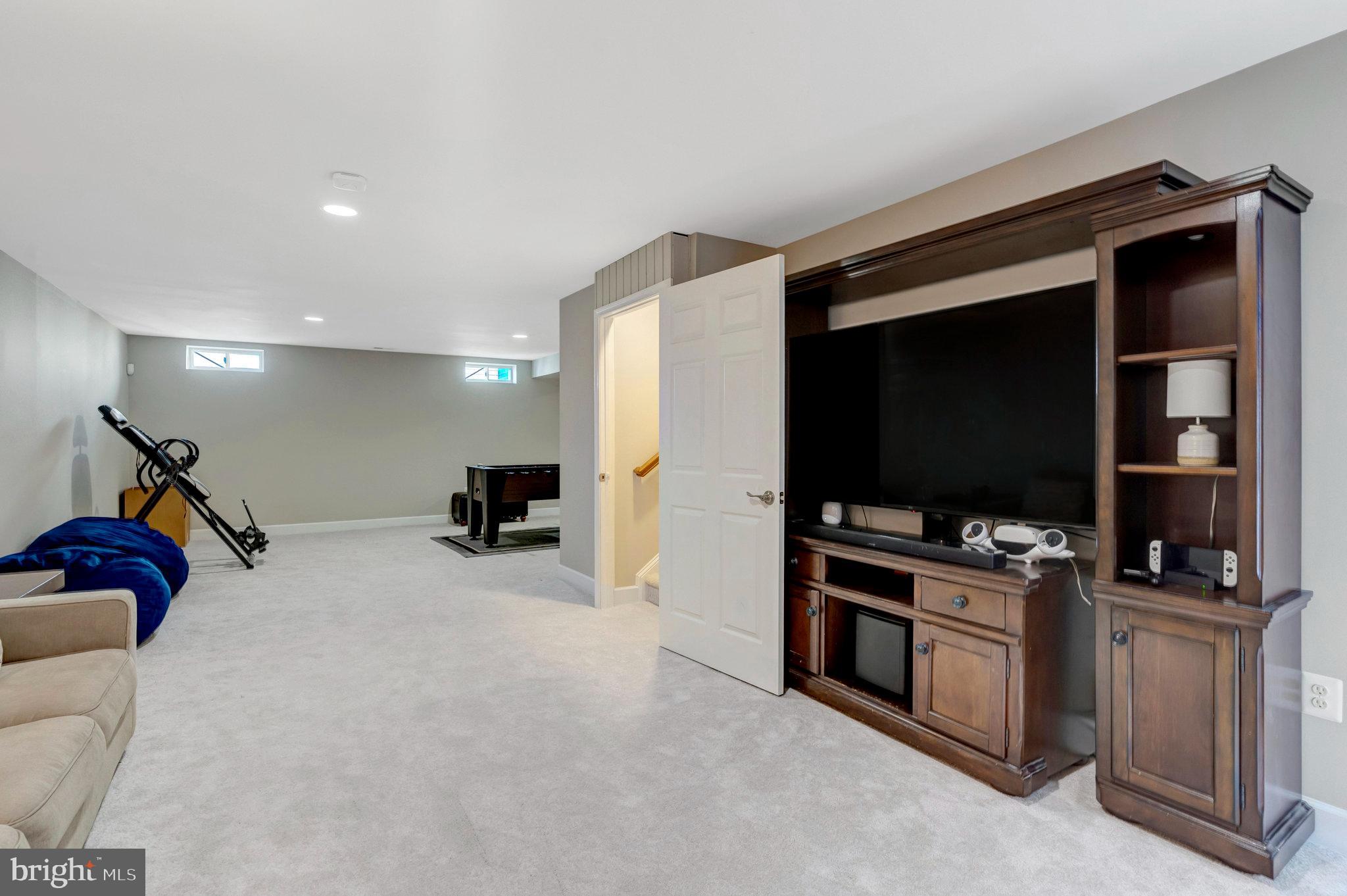 HOPE HILL CROSSING - Residential