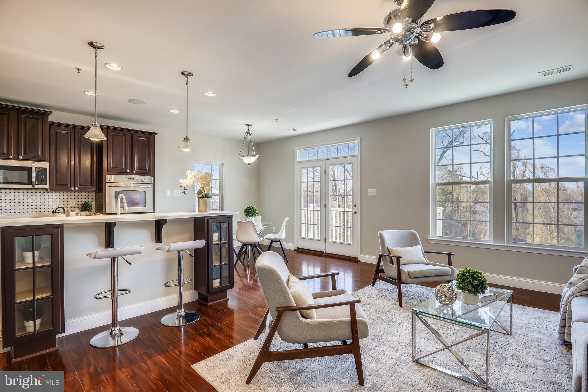 VIRGINIA LANDING - Residential