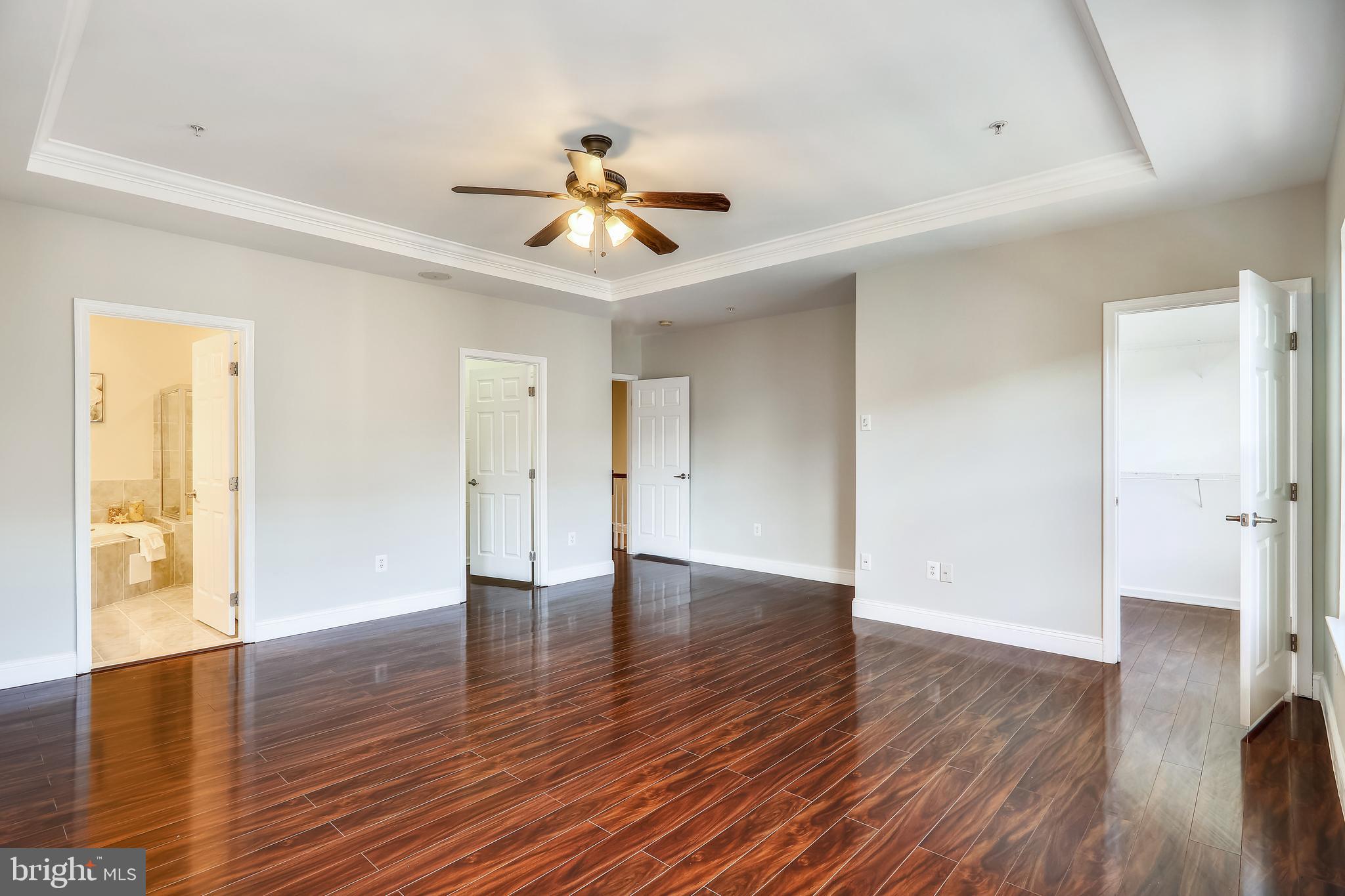 VIRGINIA LANDING - Residential