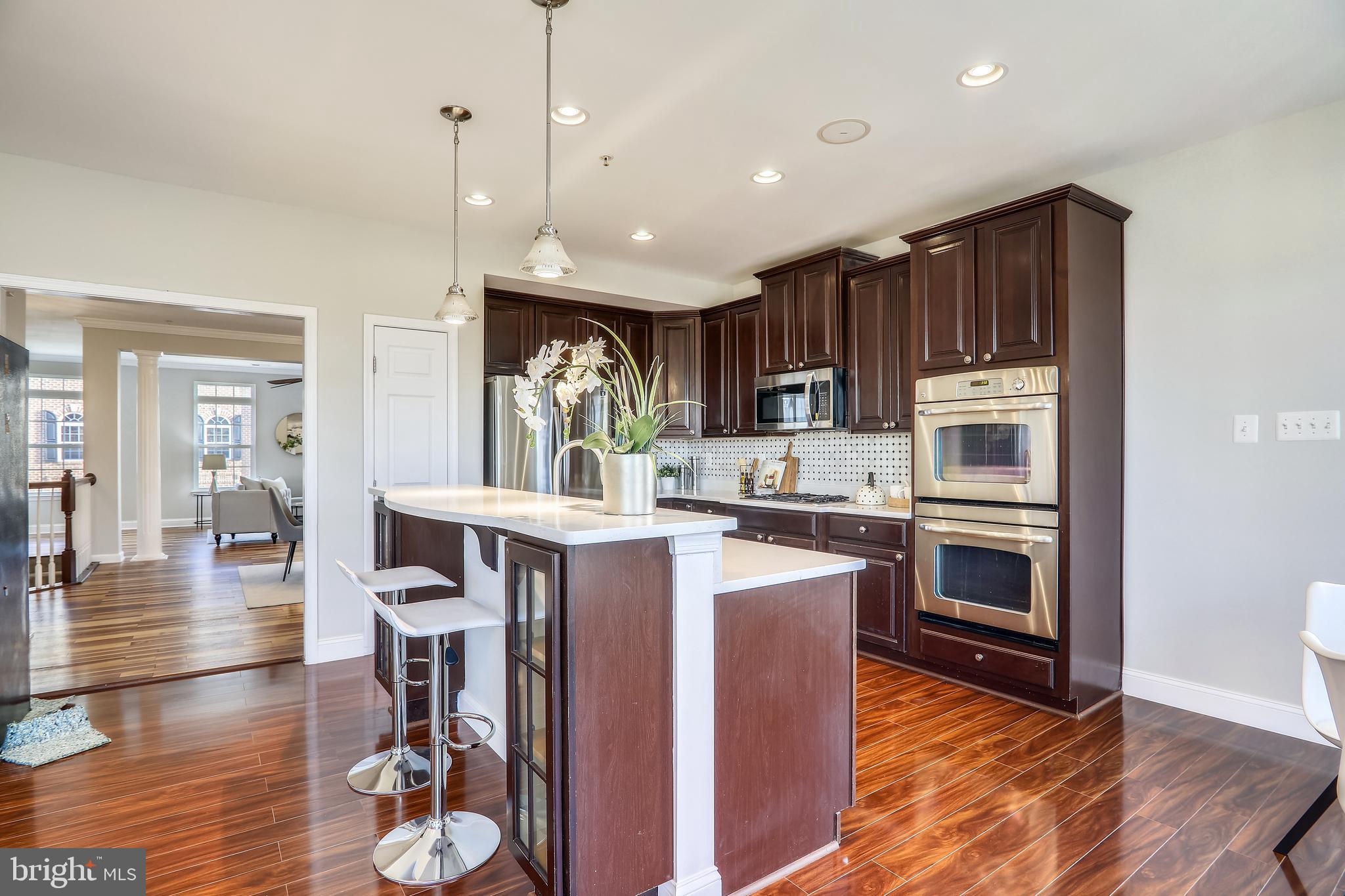 VIRGINIA LANDING - Residential