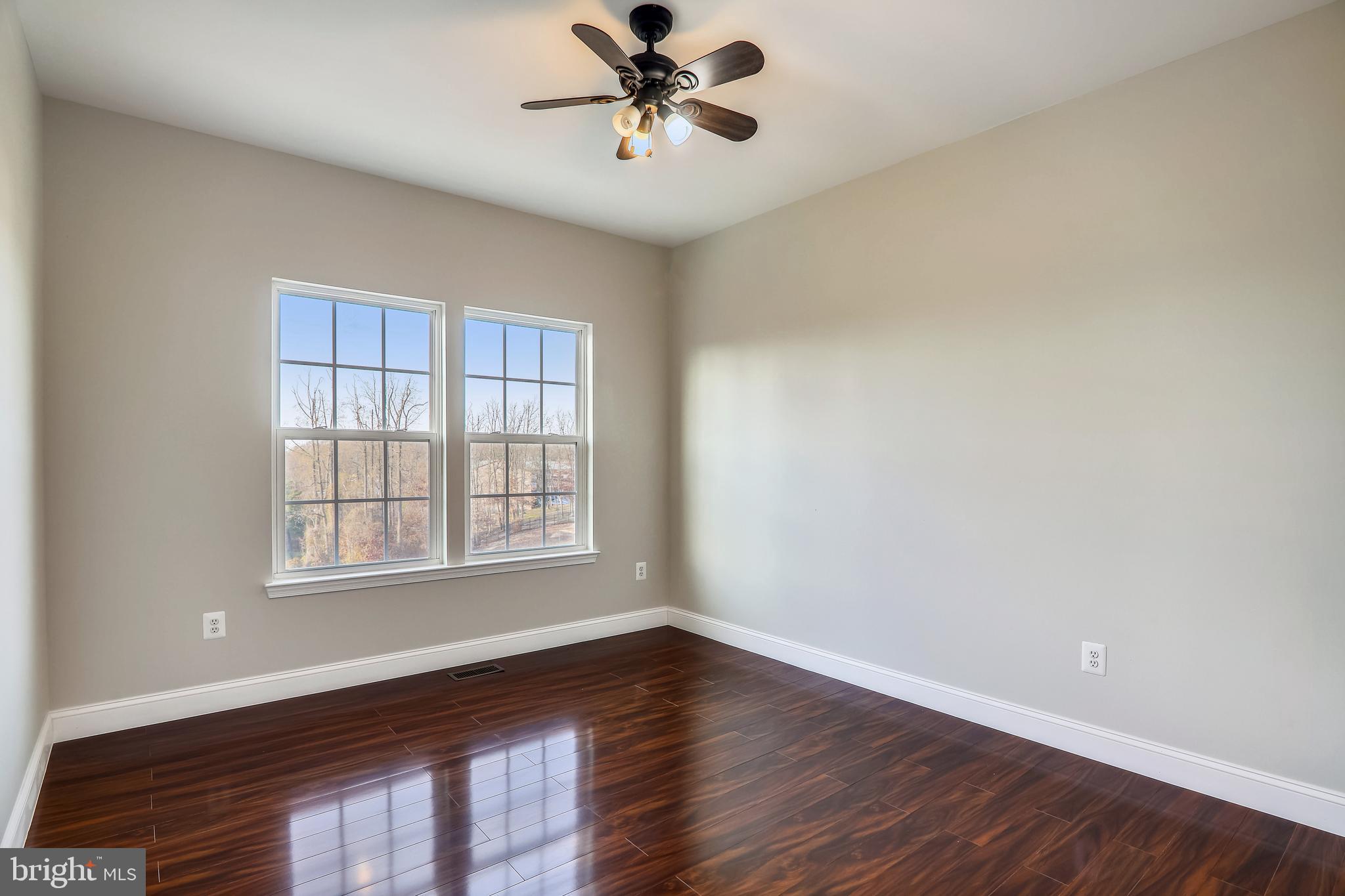 VIRGINIA LANDING - Residential