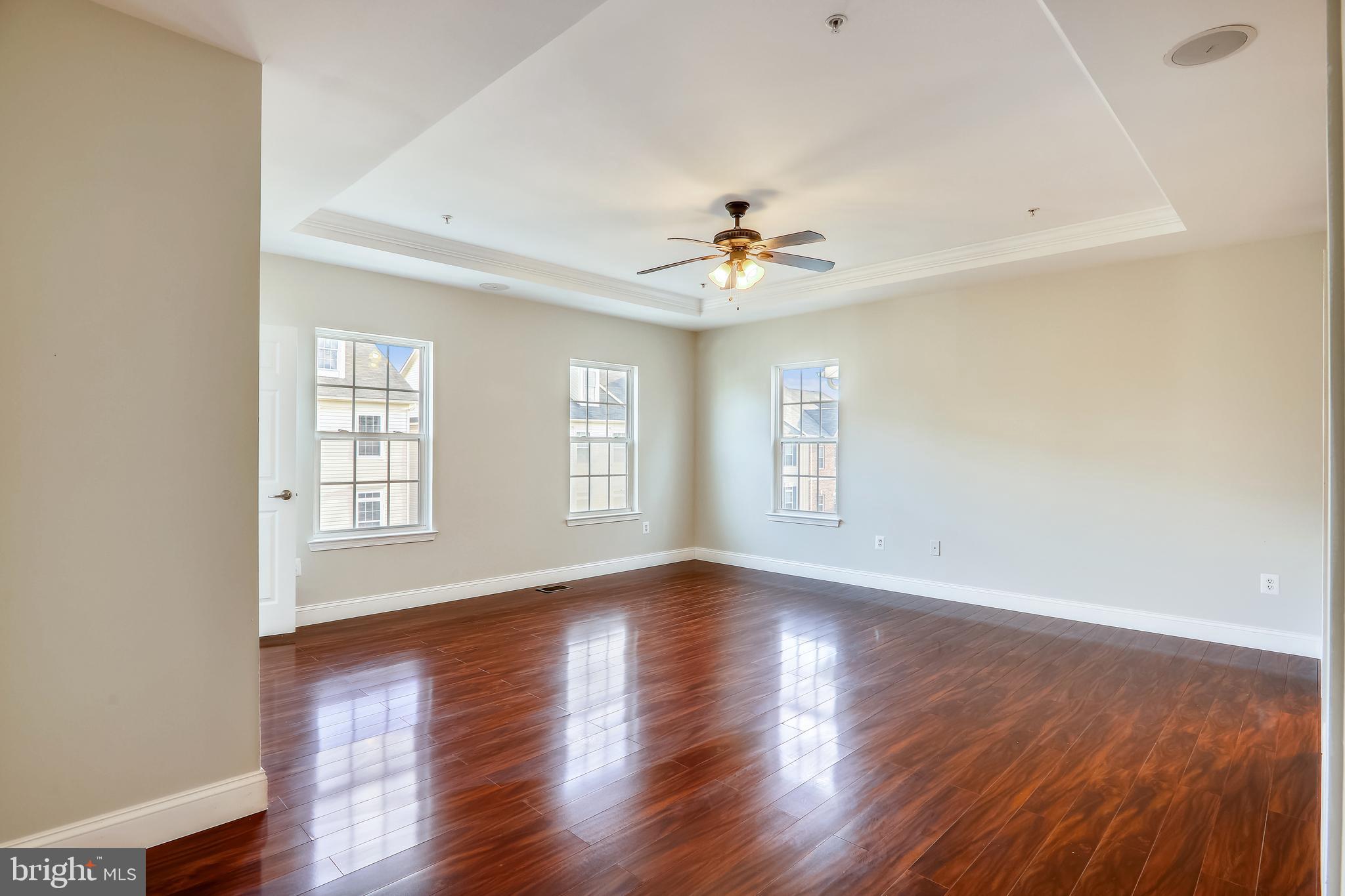 VIRGINIA LANDING - Residential