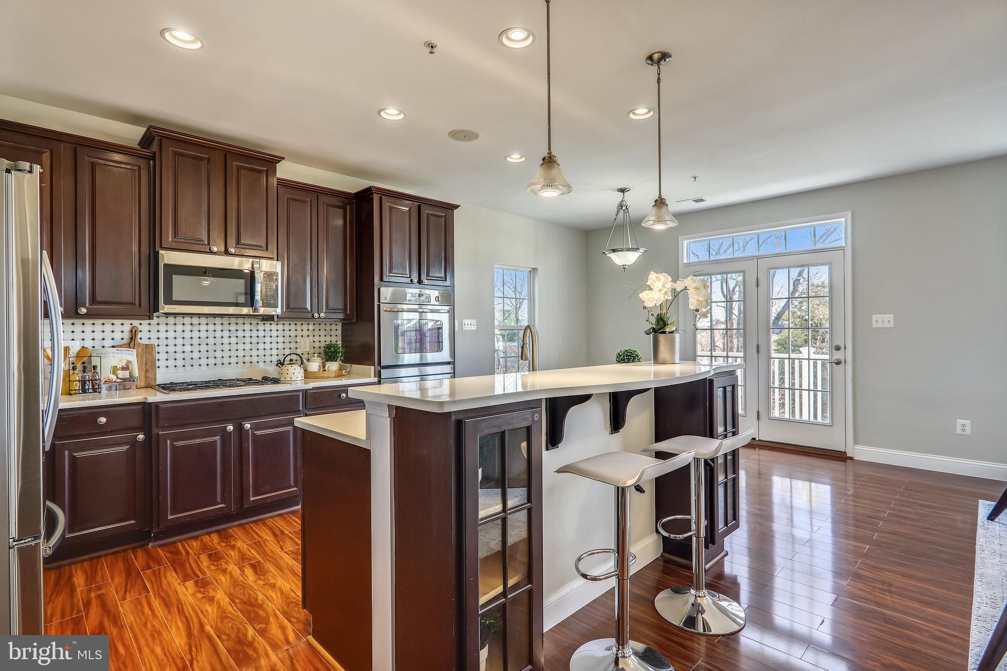 VIRGINIA LANDING - Residential