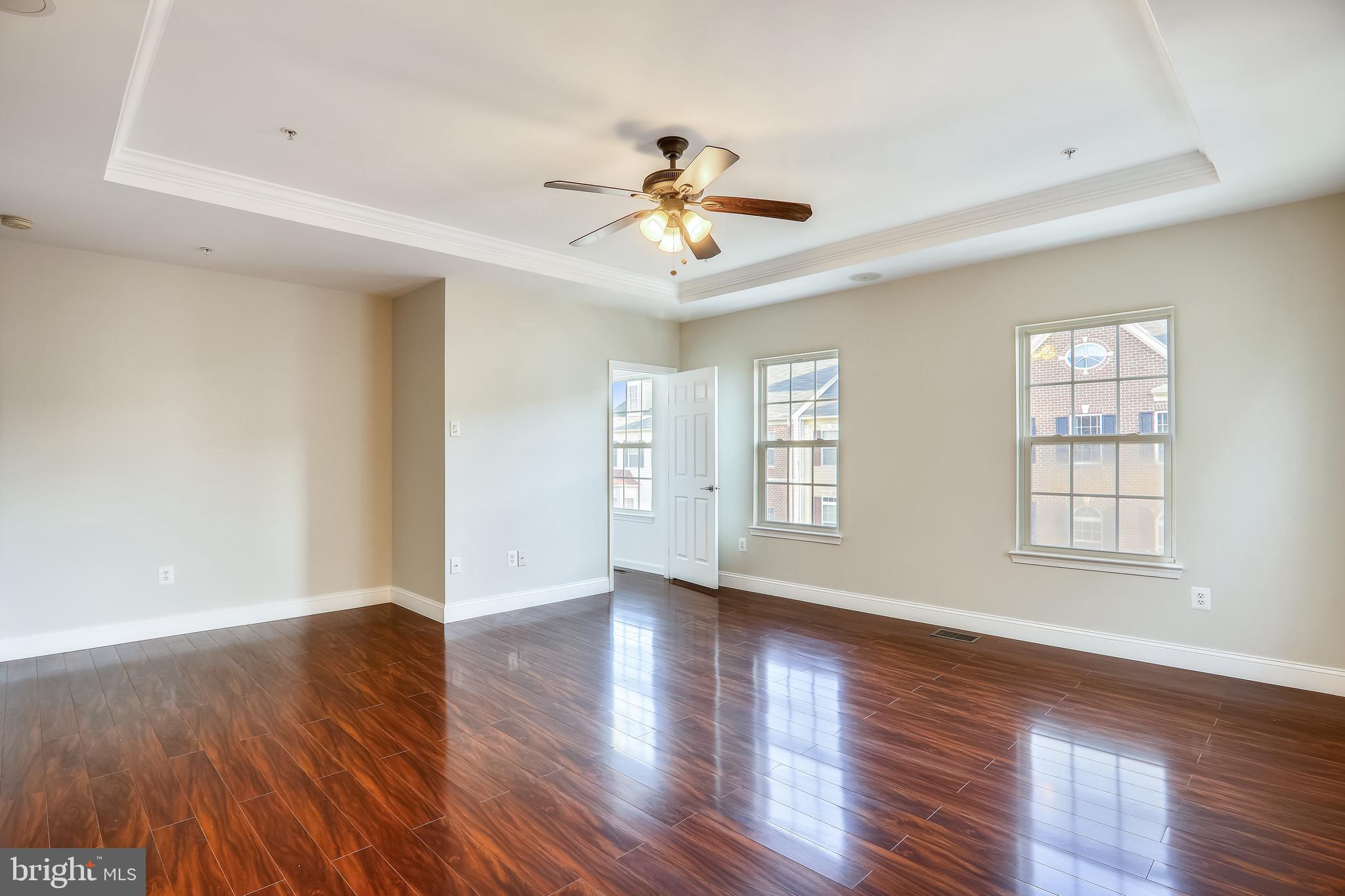 VIRGINIA LANDING - Residential