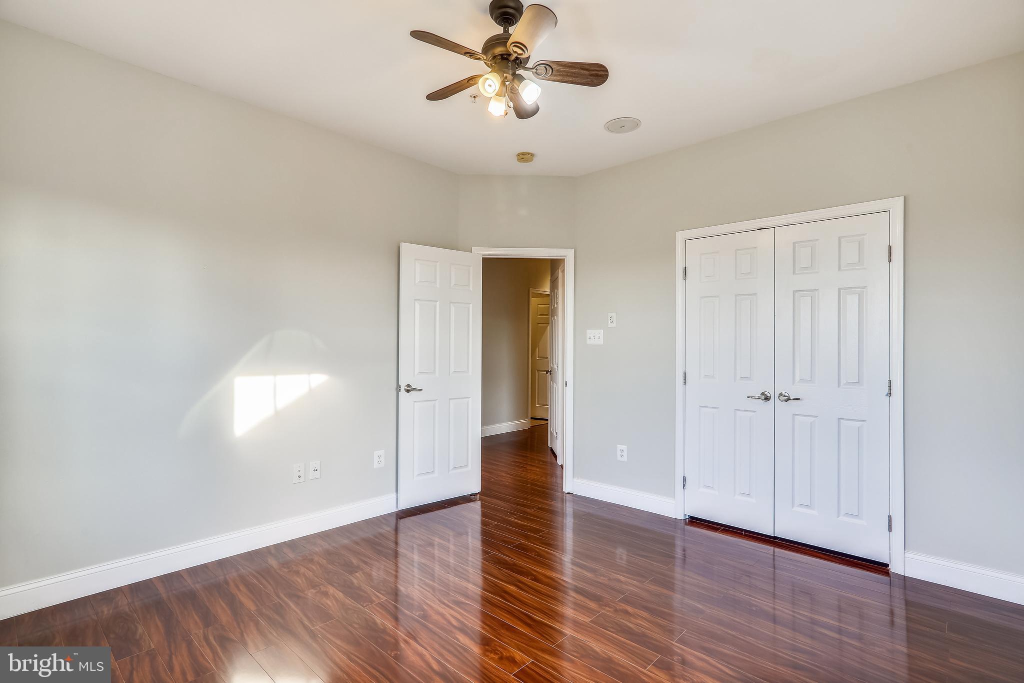 VIRGINIA LANDING - Residential