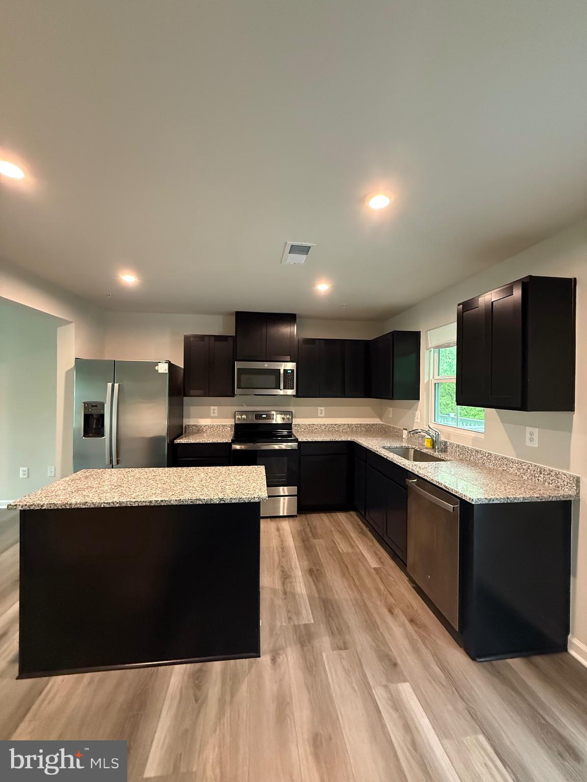 HERON POINT - Residential