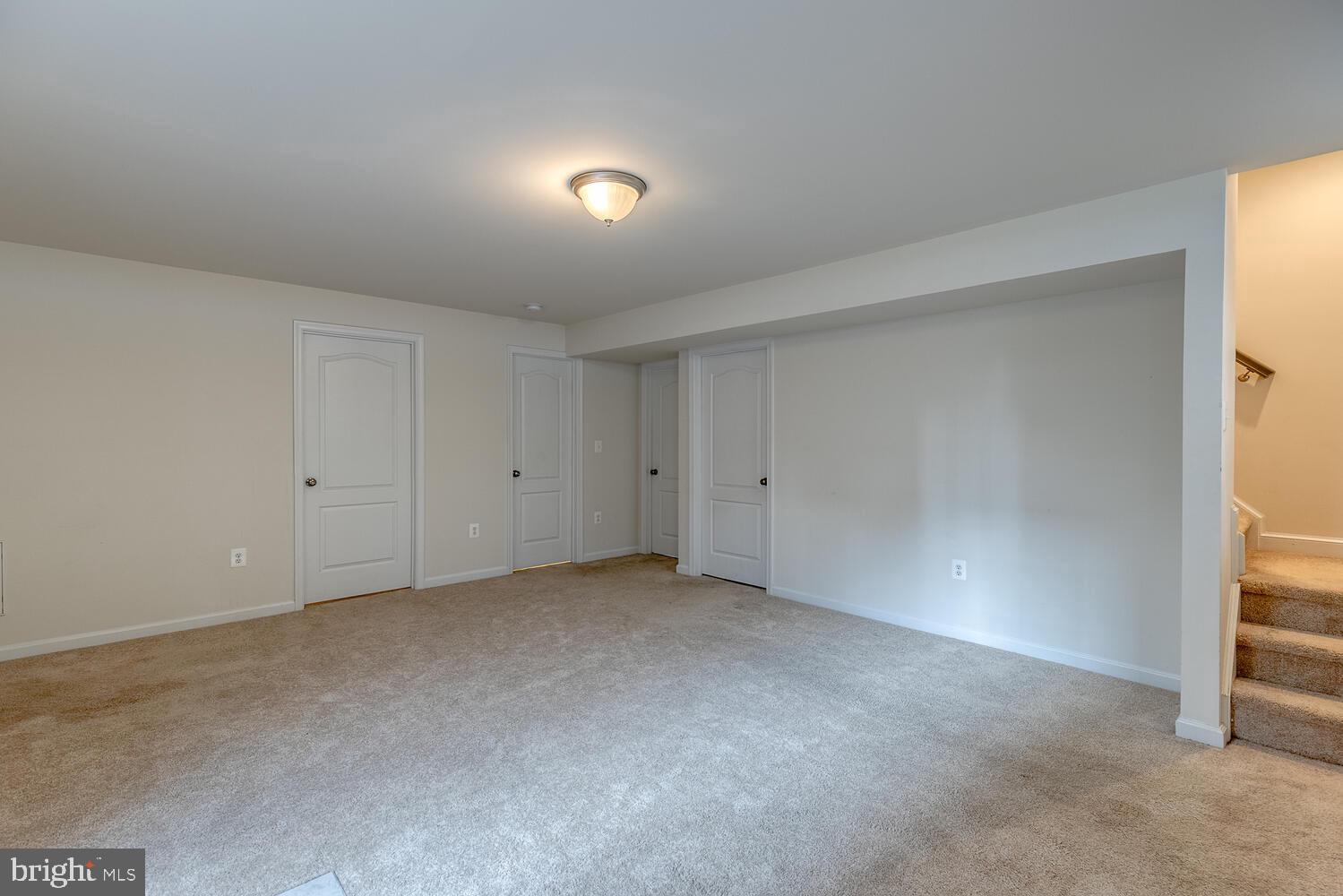 EMBREY MILL - Residential Lease