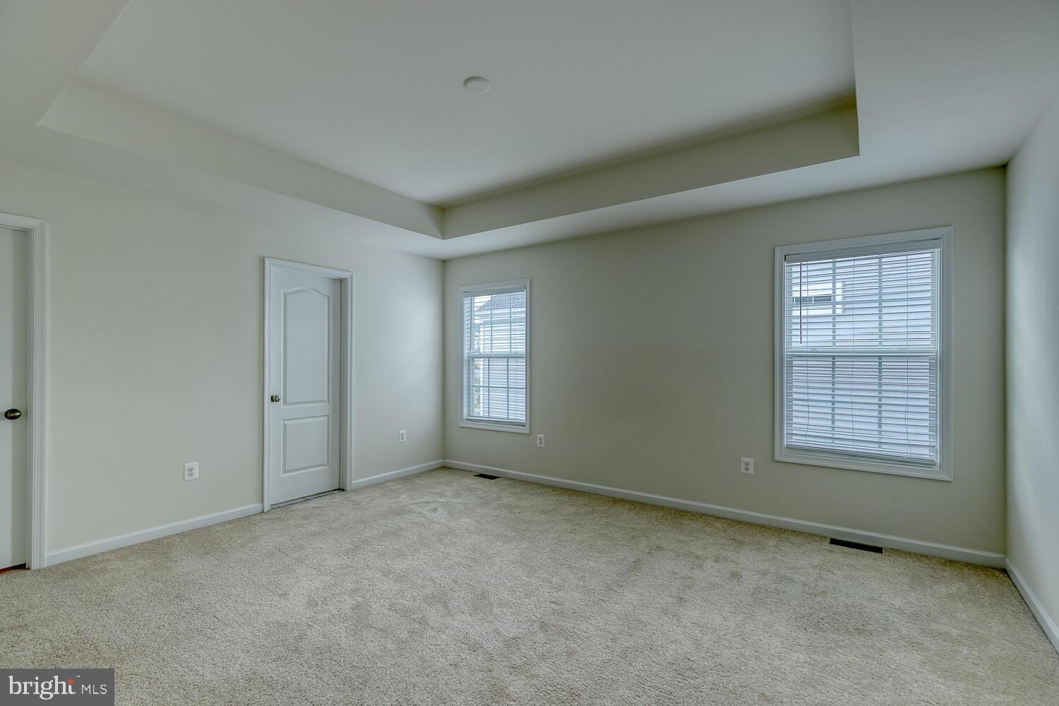 EMBREY MILL - Residential Lease