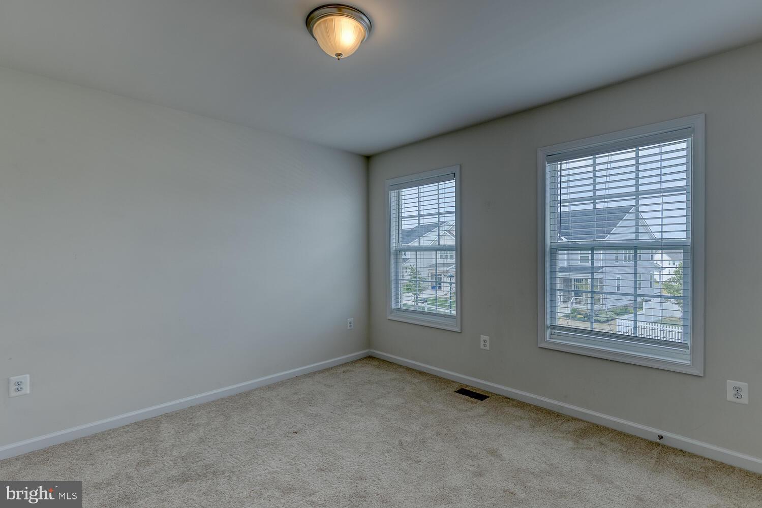 EMBREY MILL - Residential Lease