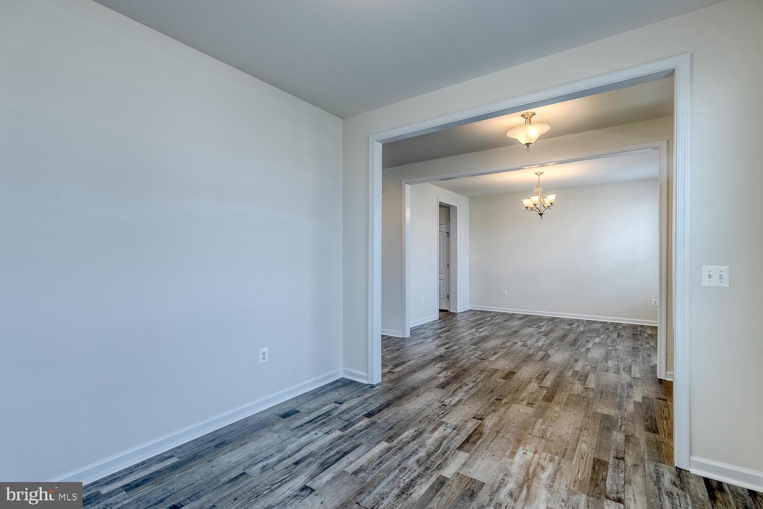 EMBREY MILL - Residential Lease