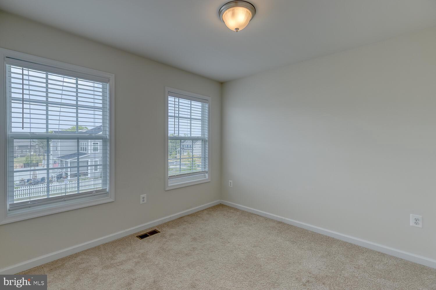 EMBREY MILL - Residential Lease