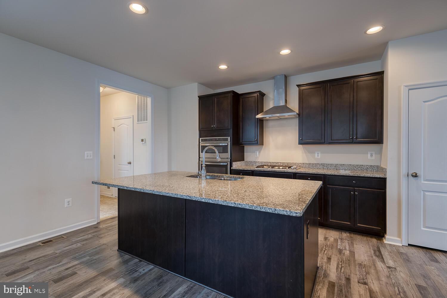 EMBREY MILL - Residential Lease