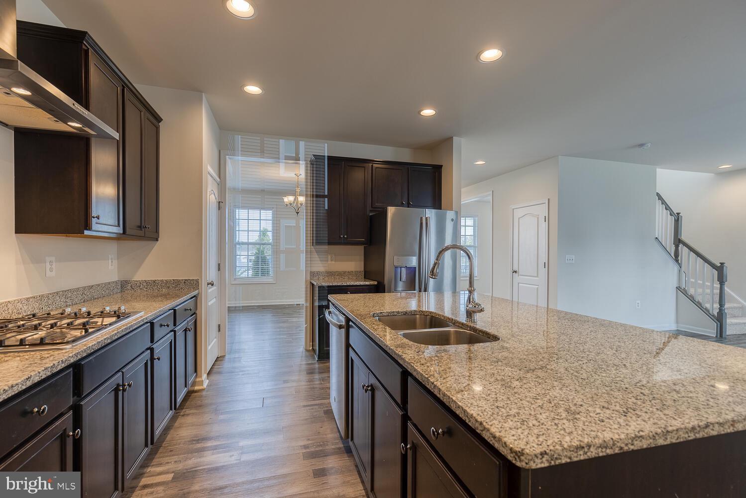 EMBREY MILL - Residential Lease