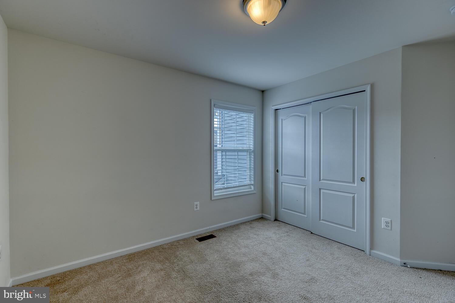 EMBREY MILL - Residential Lease