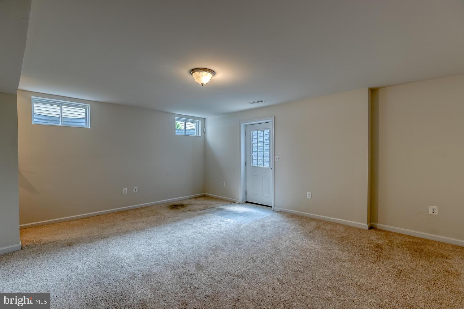 EMBREY MILL - Residential Lease