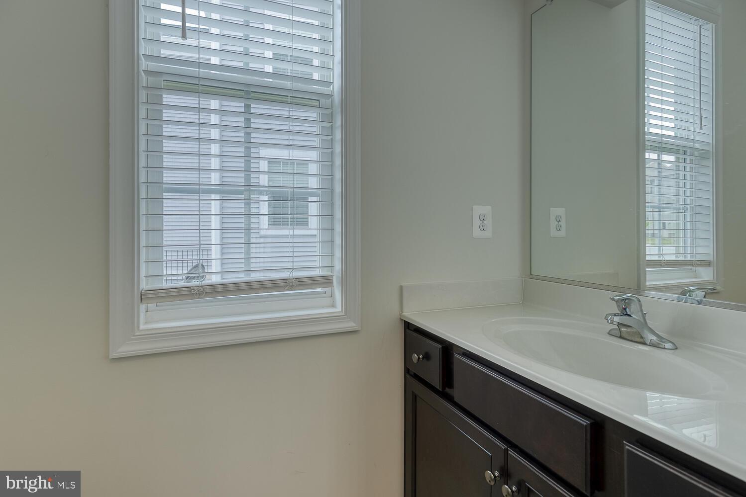 EMBREY MILL - Residential Lease