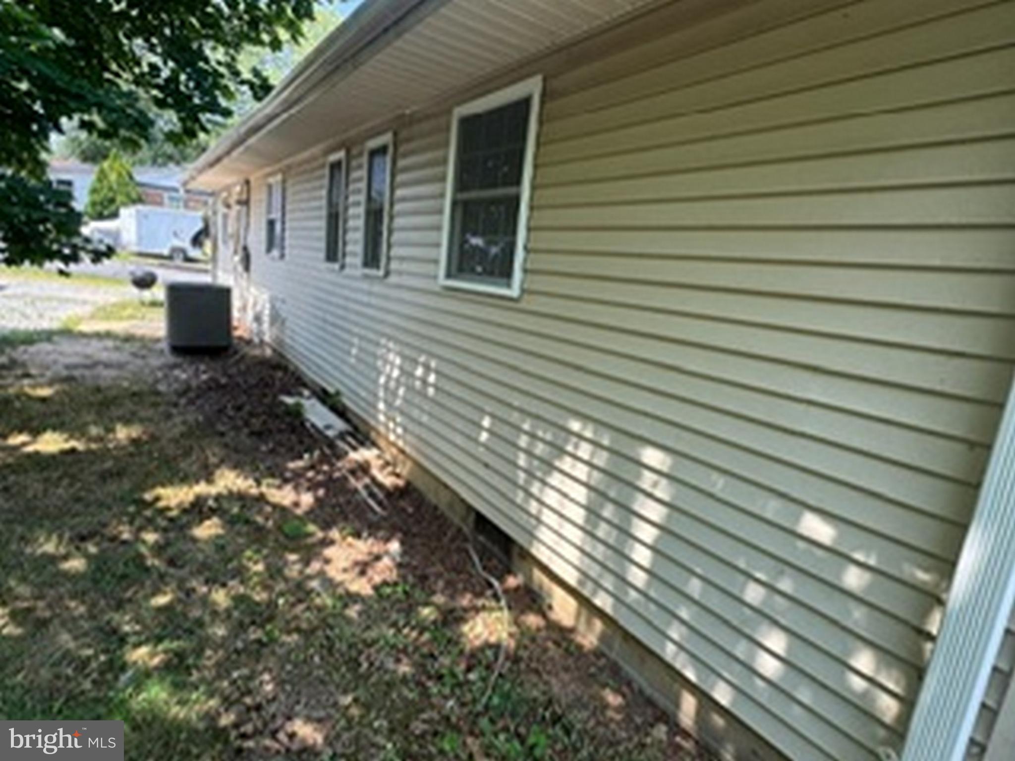207 LINCOLN DRIVE
