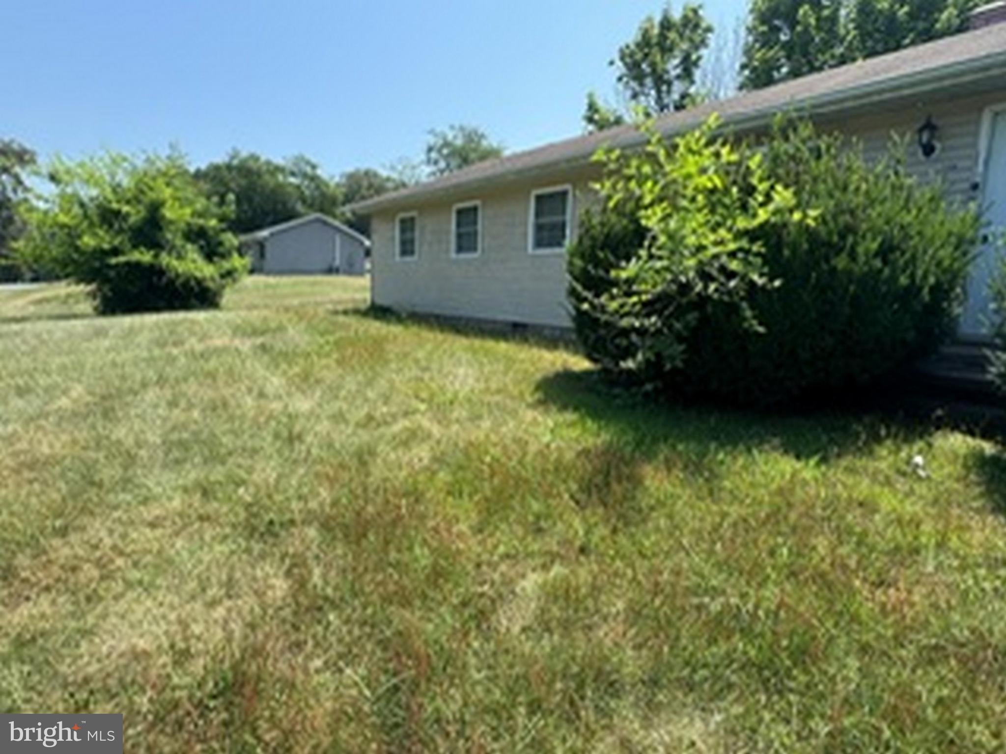 207 LINCOLN DRIVE