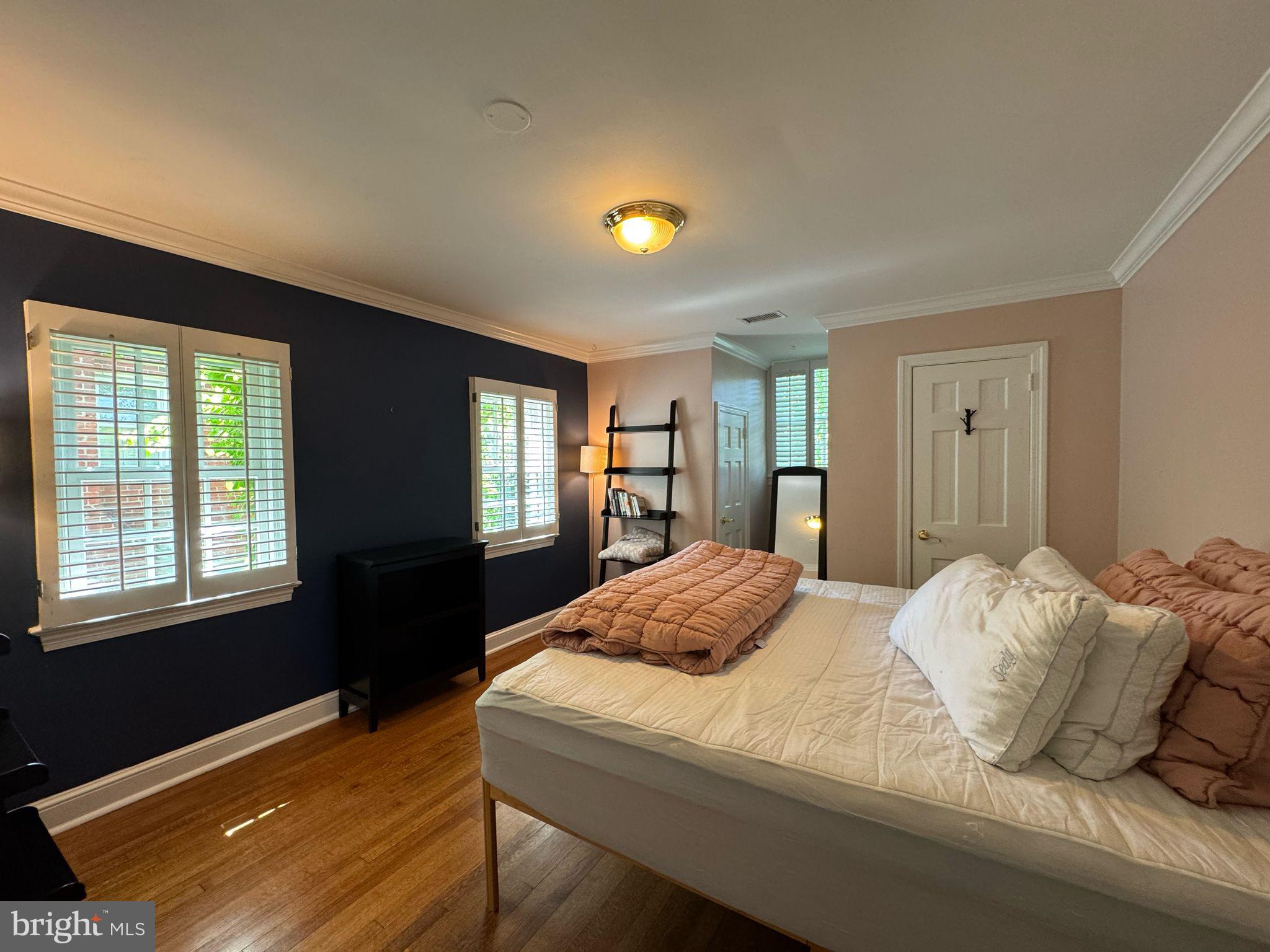 LYON VILLAGE - Residential Lease