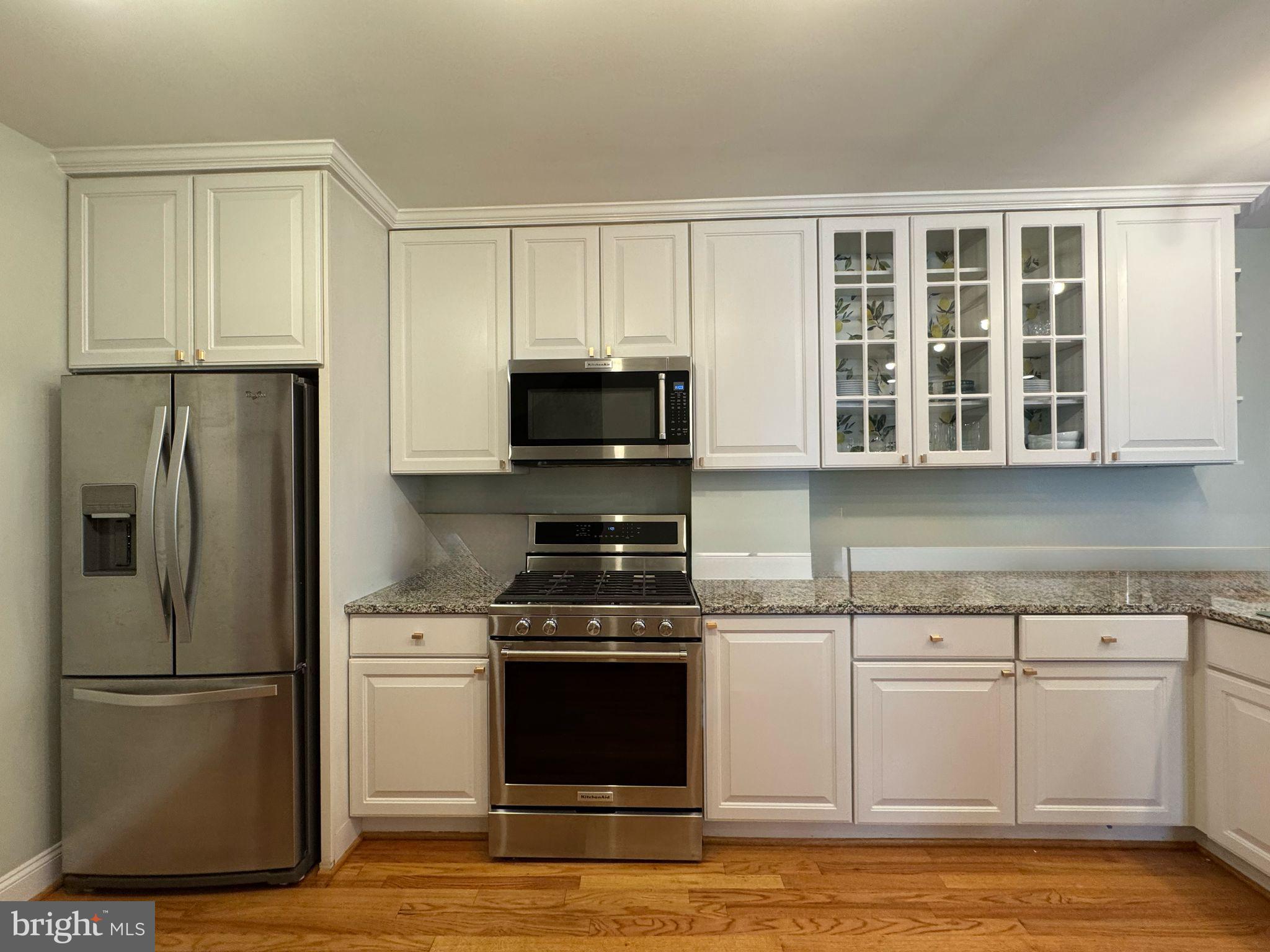 LYON VILLAGE - Residential Lease