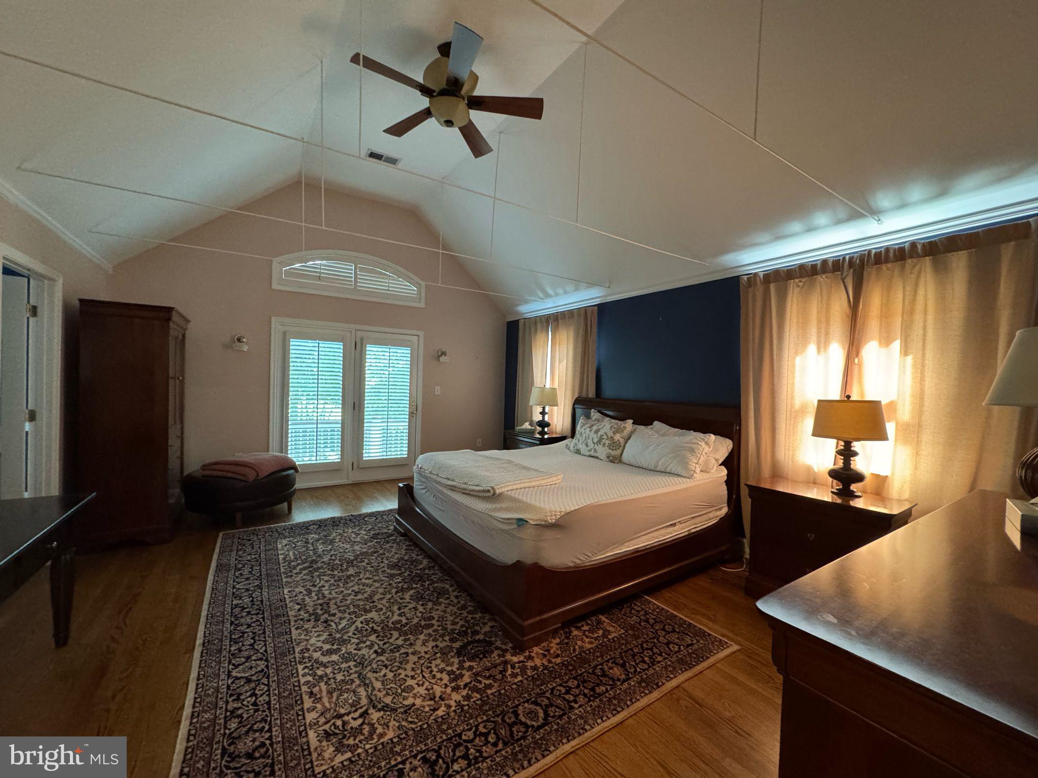 LYON VILLAGE - Residential Lease