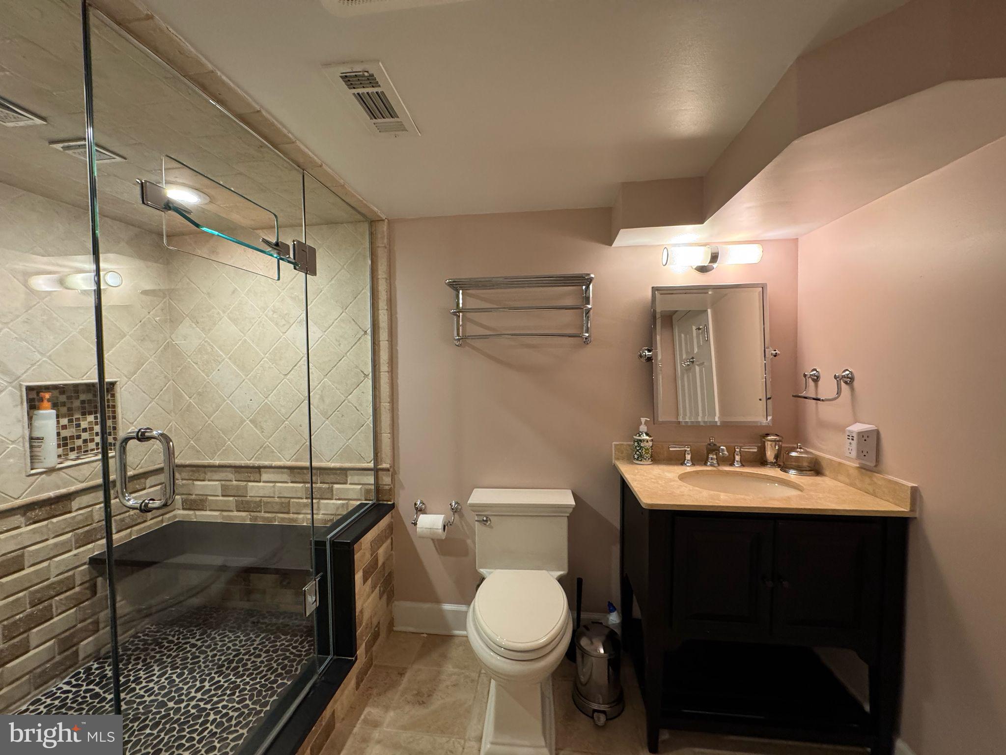 LYON VILLAGE - Residential Lease