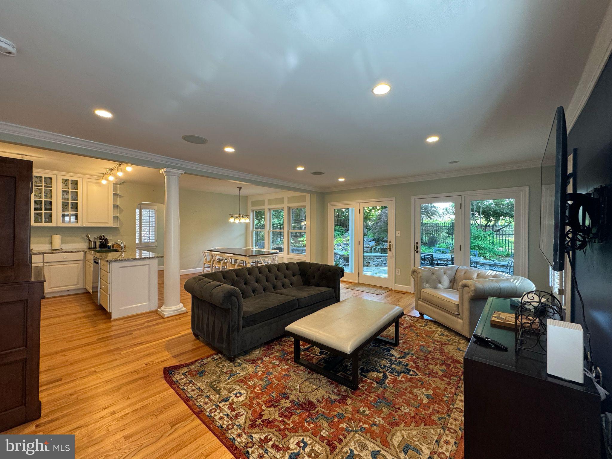 LYON VILLAGE - Residential Lease