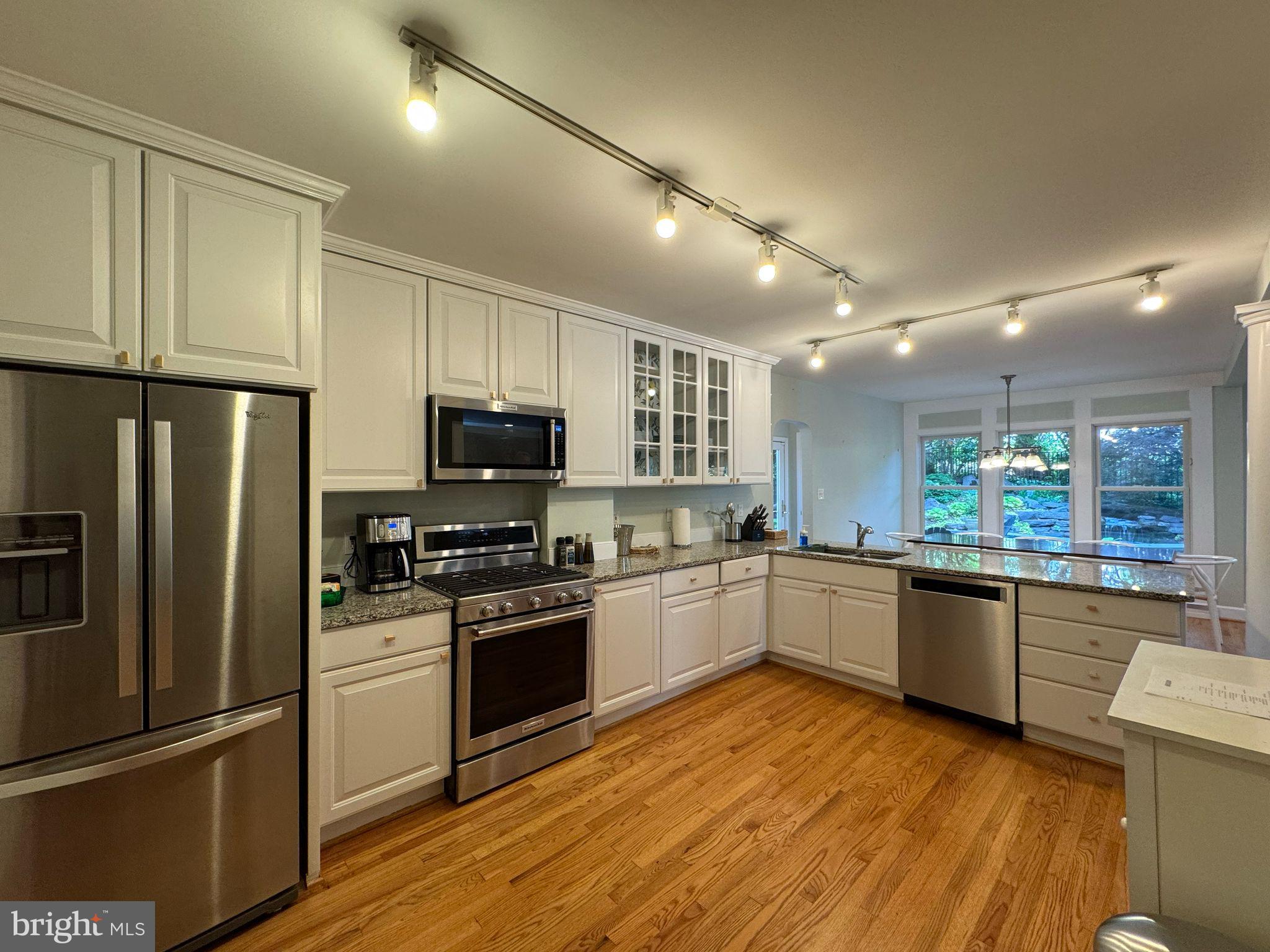 LYON VILLAGE - Residential Lease