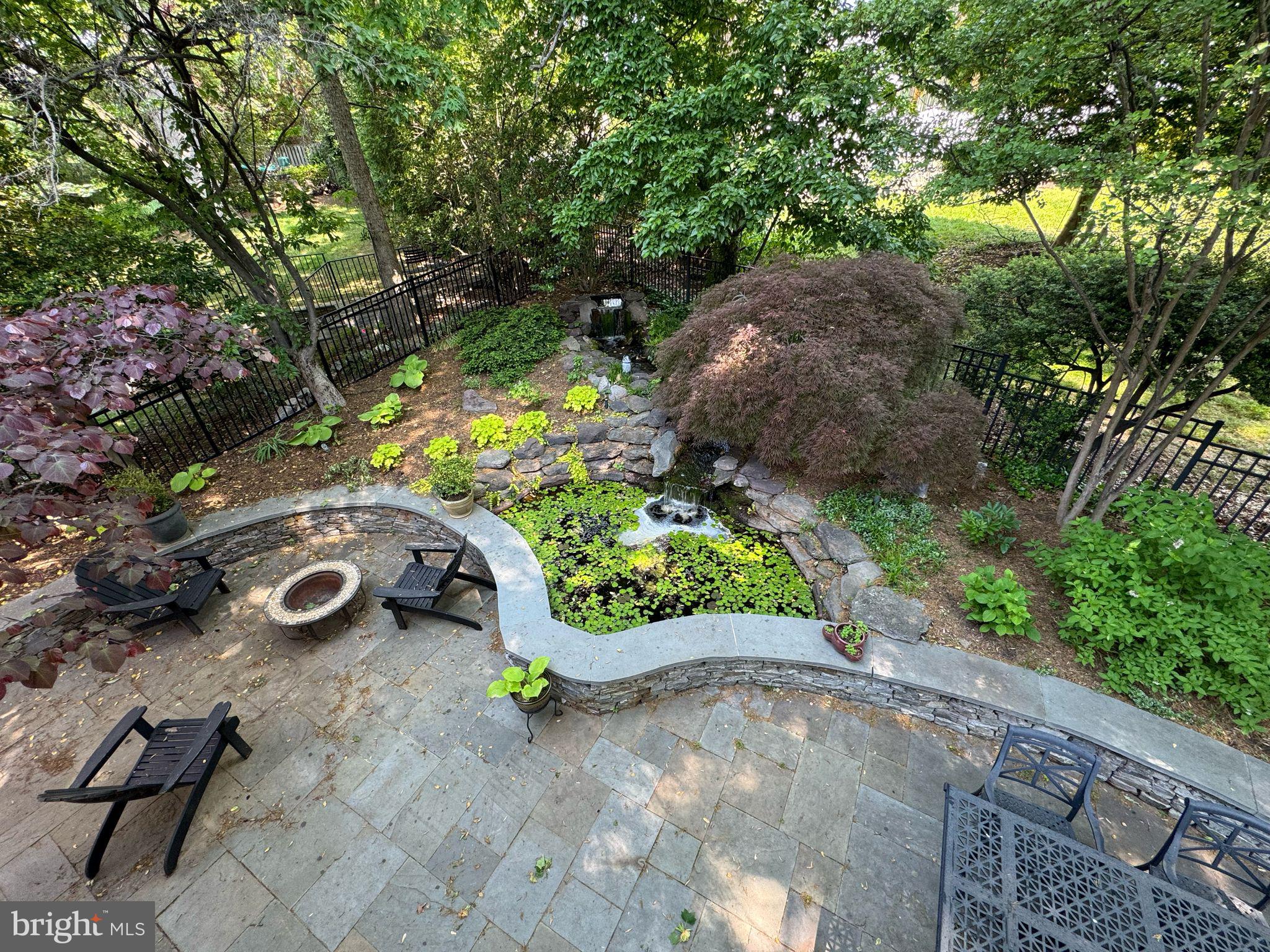 LYON VILLAGE - Residential Lease