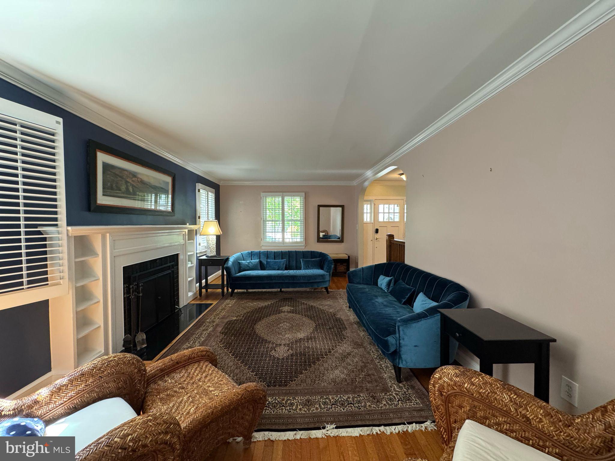 LYON VILLAGE - Residential Lease