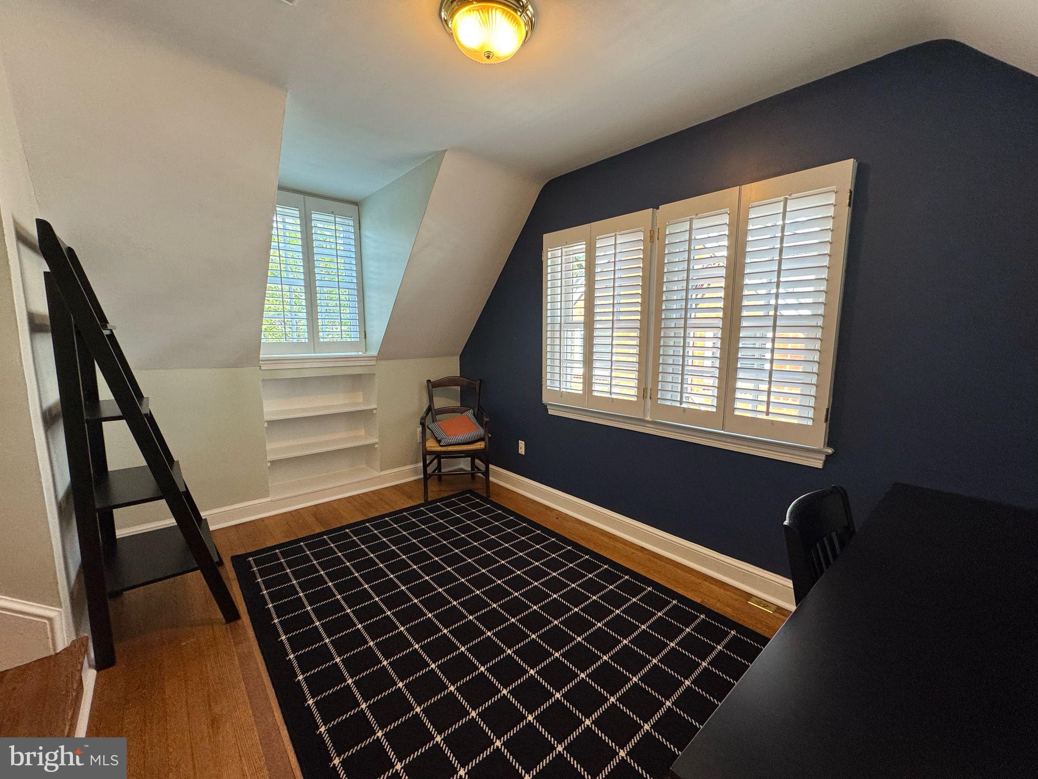 LYON VILLAGE - Residential Lease