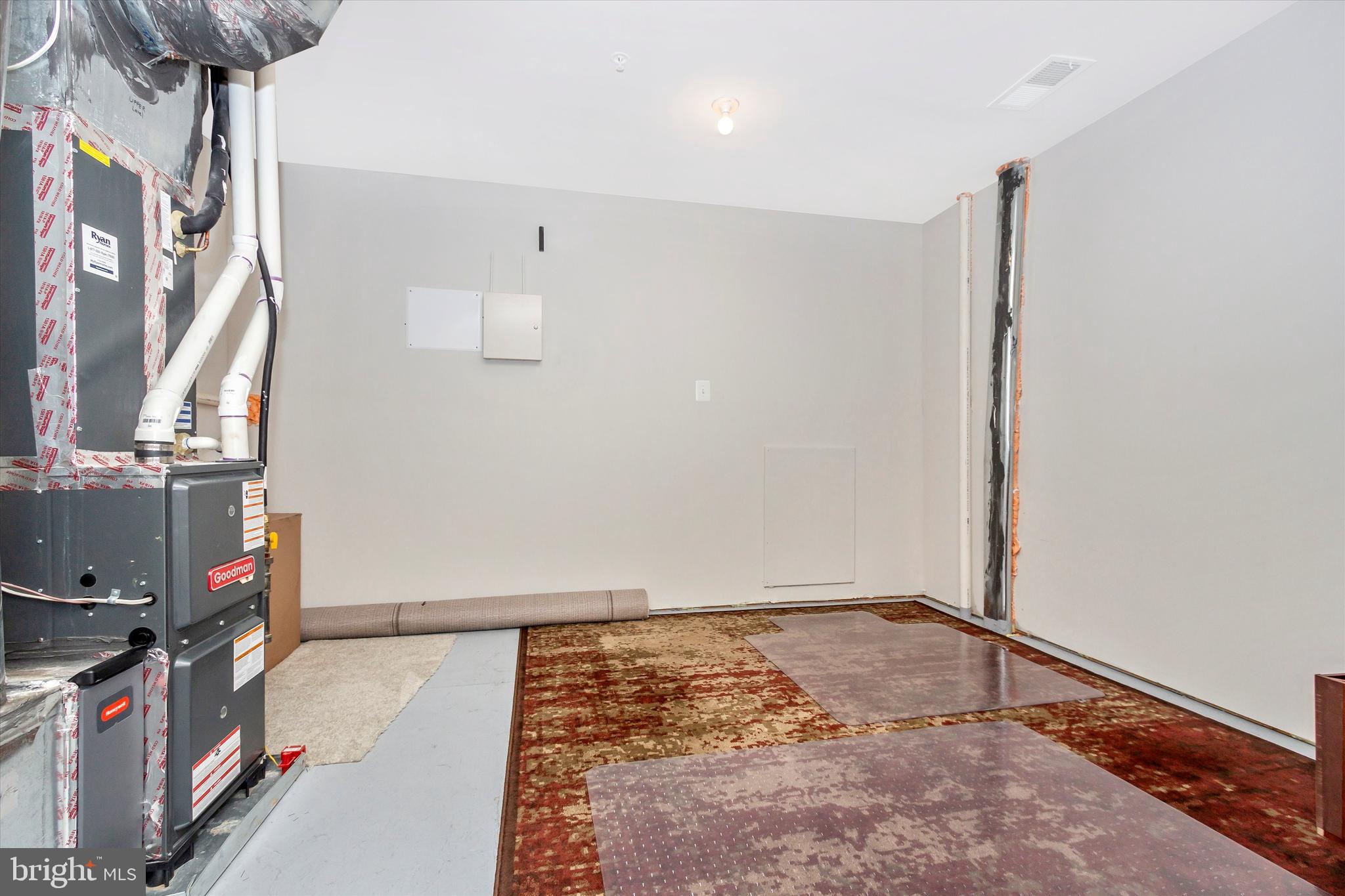 BALLENGER RUN - Residential