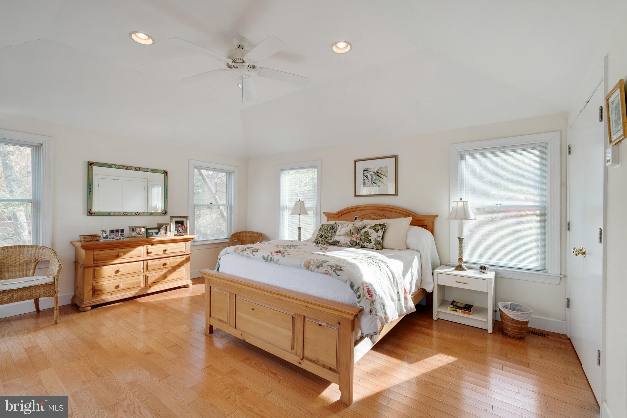 GREGG NECK - Residential