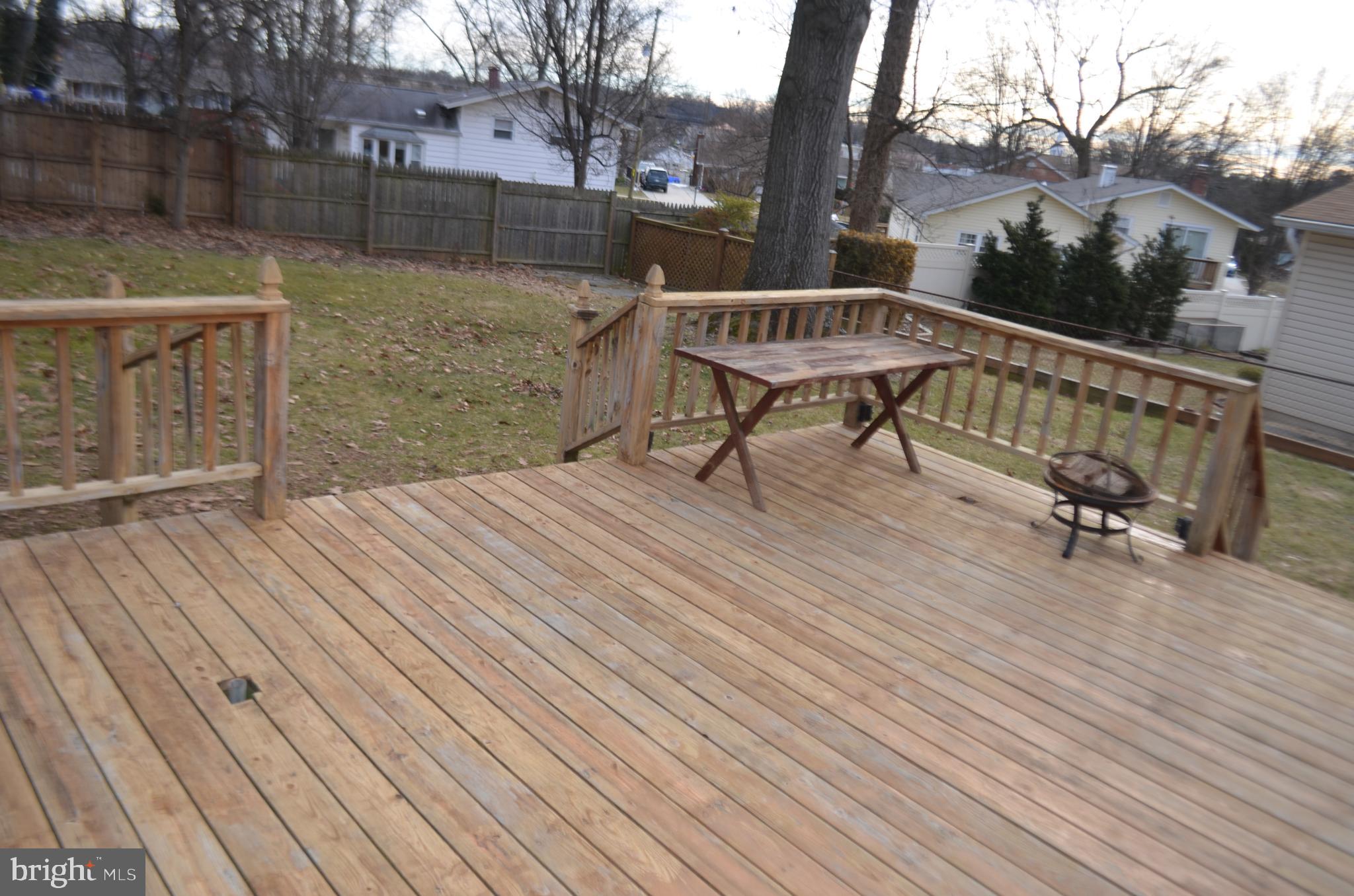 WHEATON WOODS - Residential