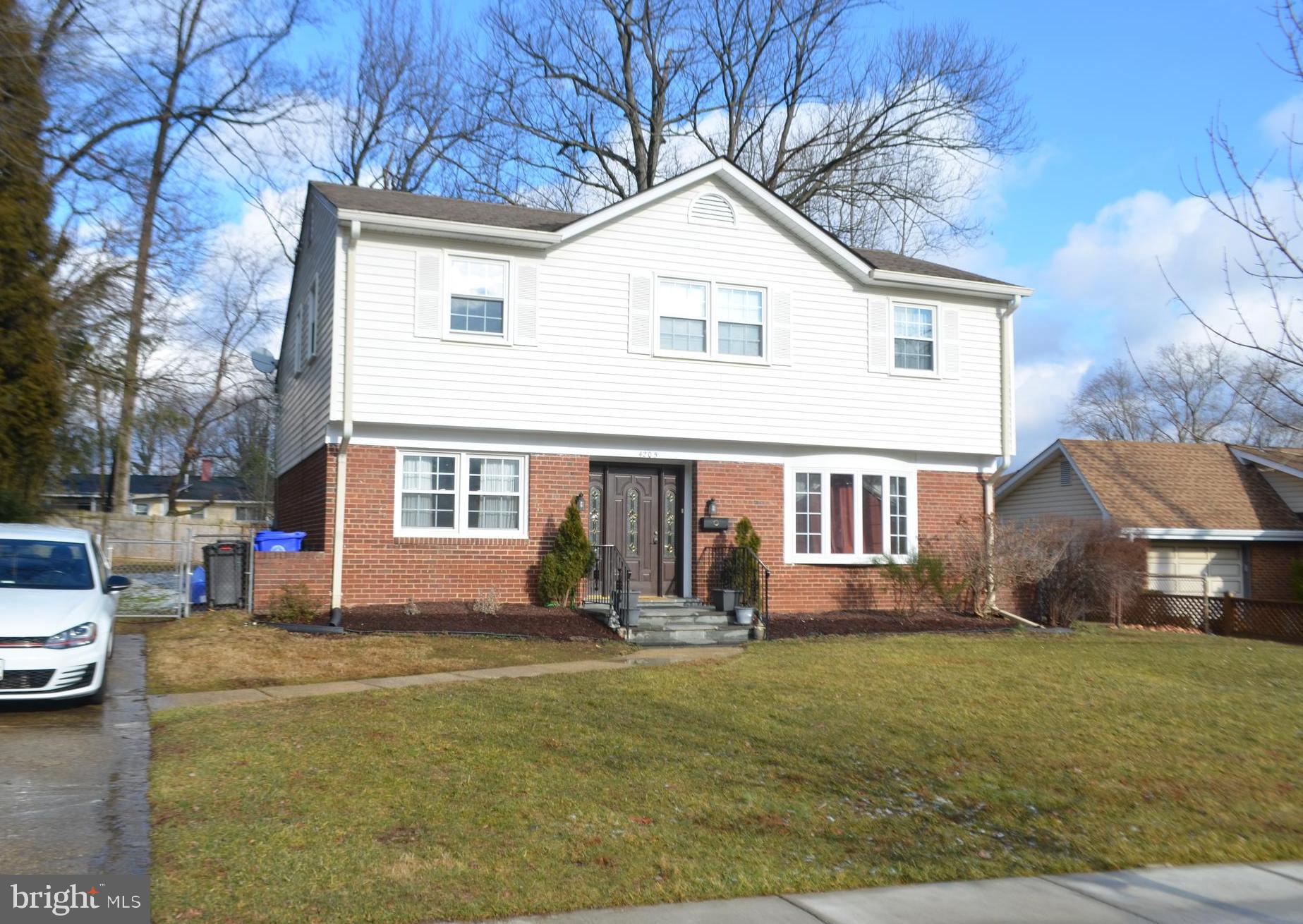 WHEATON WOODS - Residential