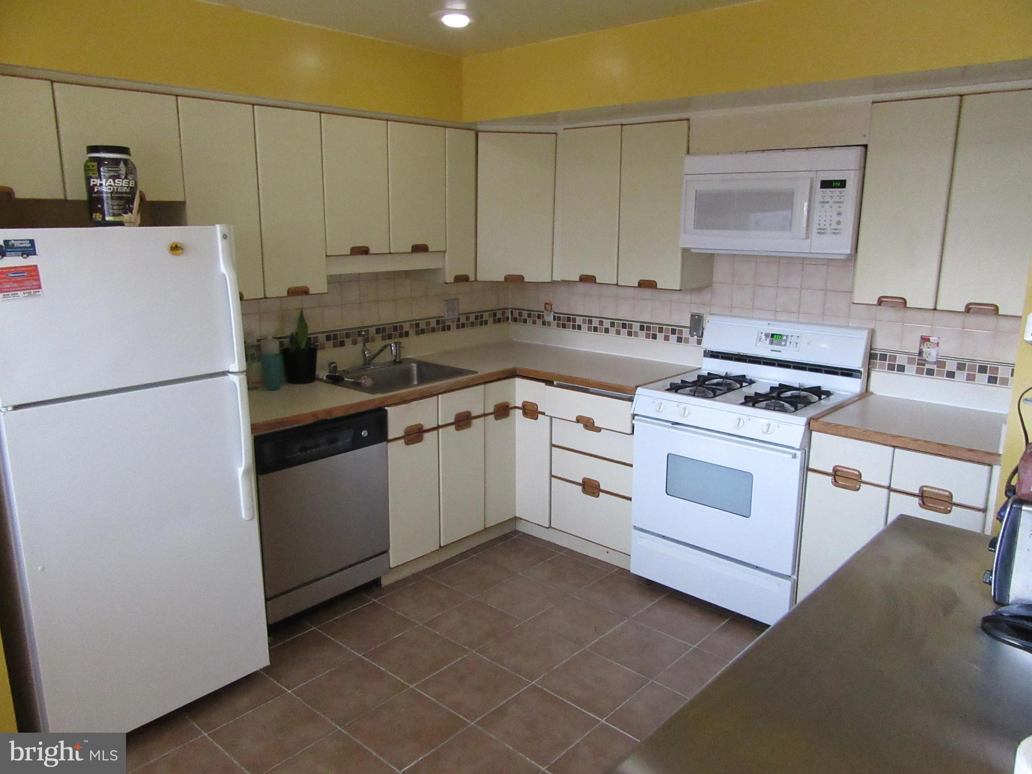 WHEATON WOODS - Residential