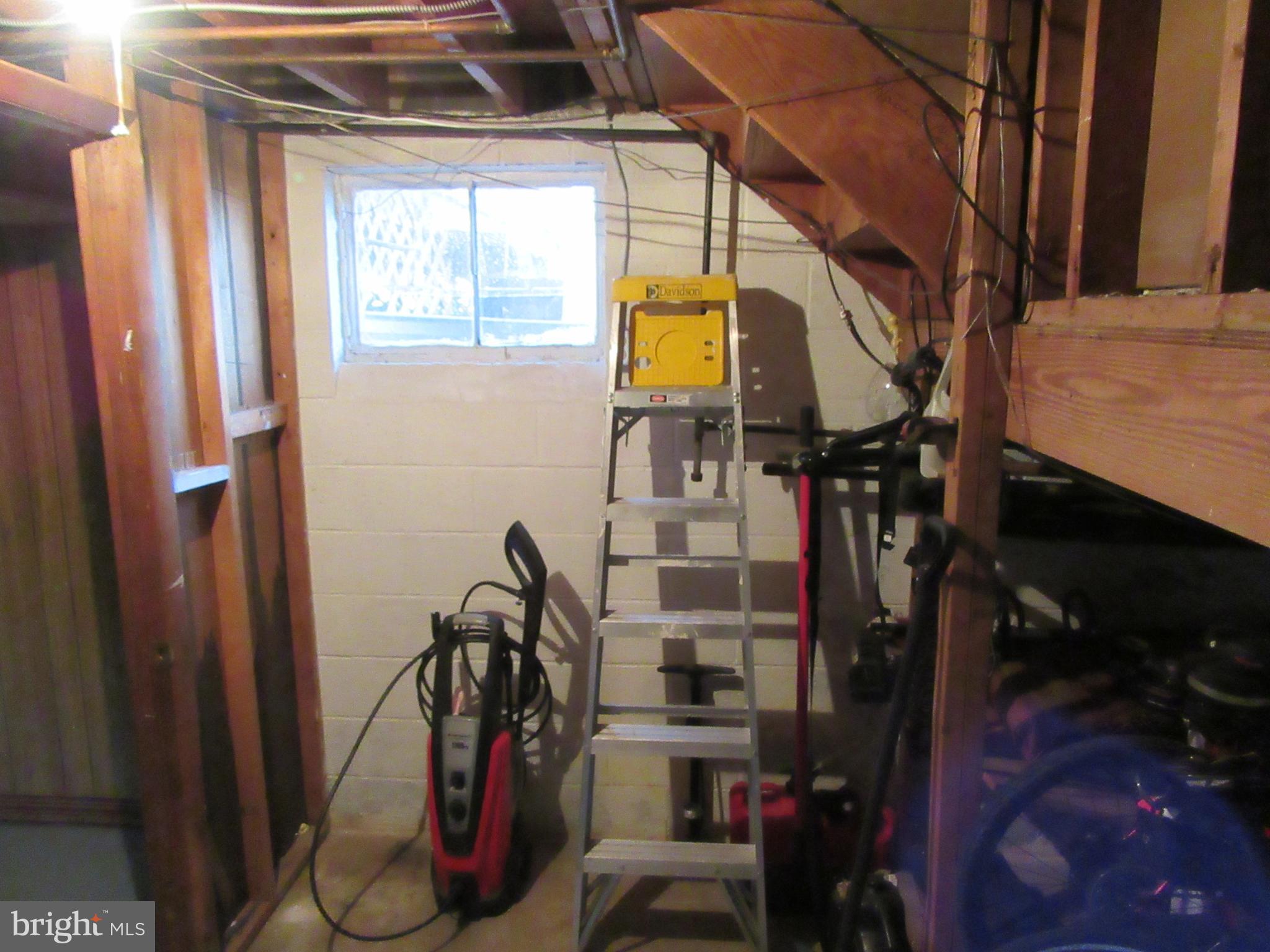 WHEATON WOODS - Residential