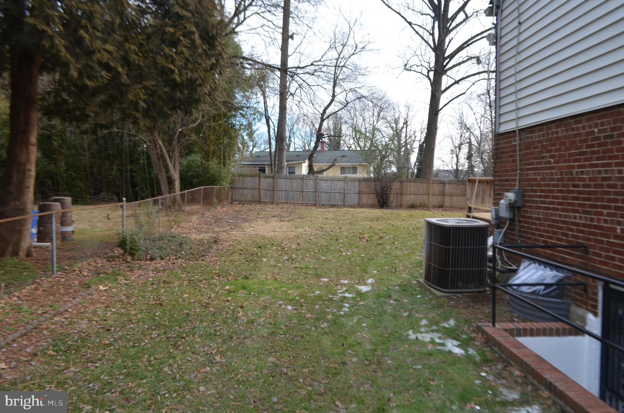 WHEATON WOODS - Residential