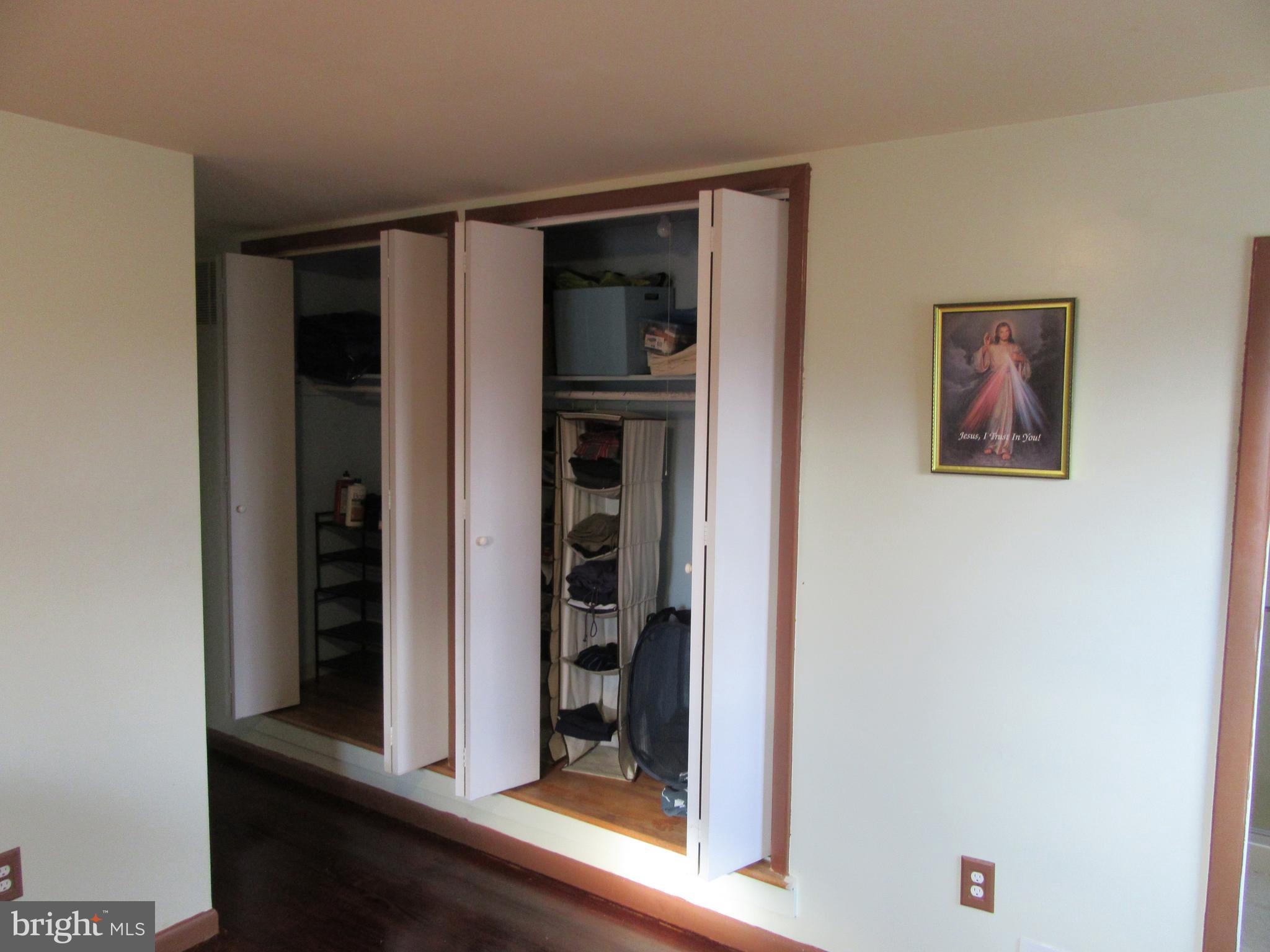 WHEATON WOODS - Residential