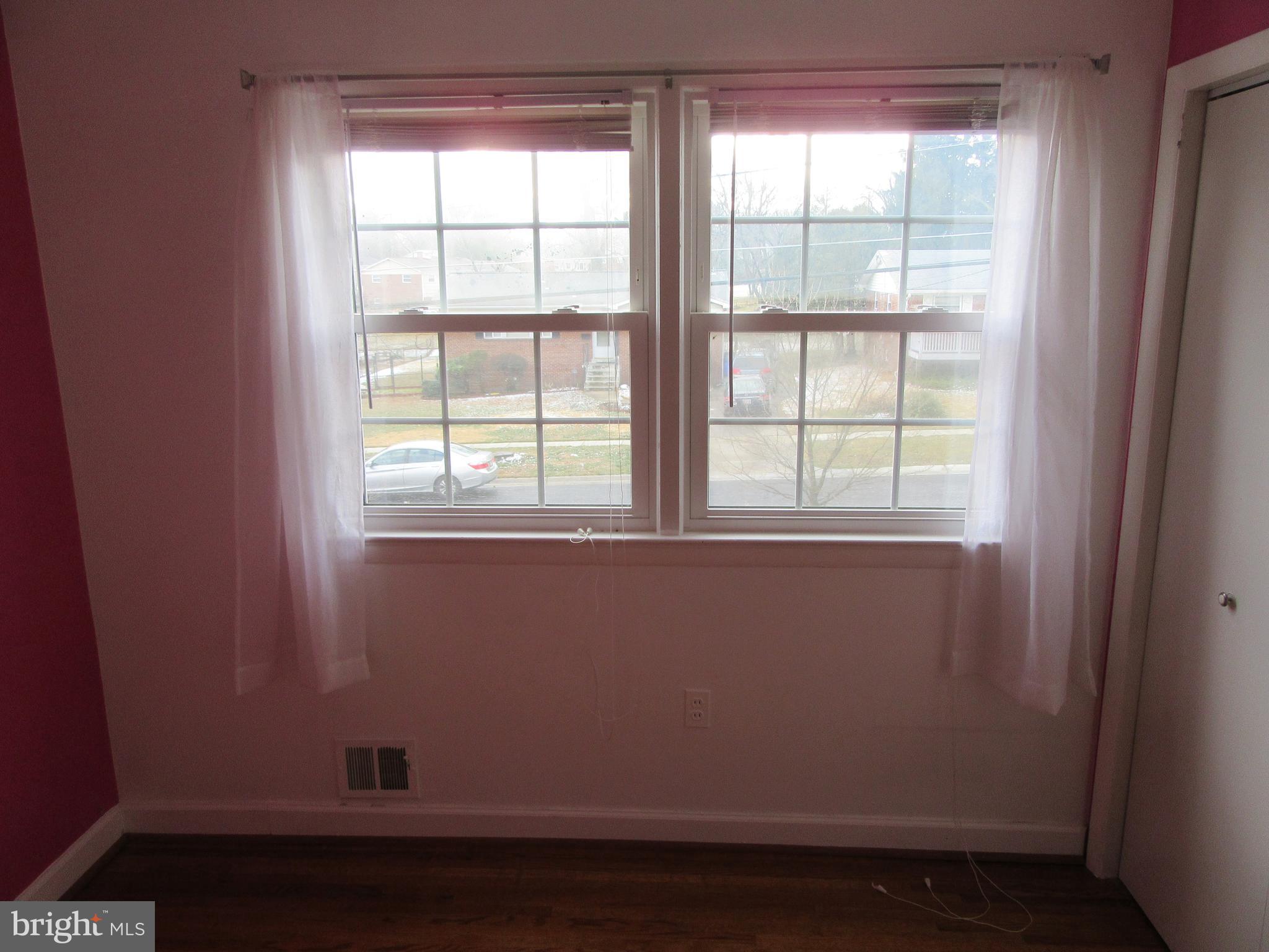 WHEATON WOODS - Residential